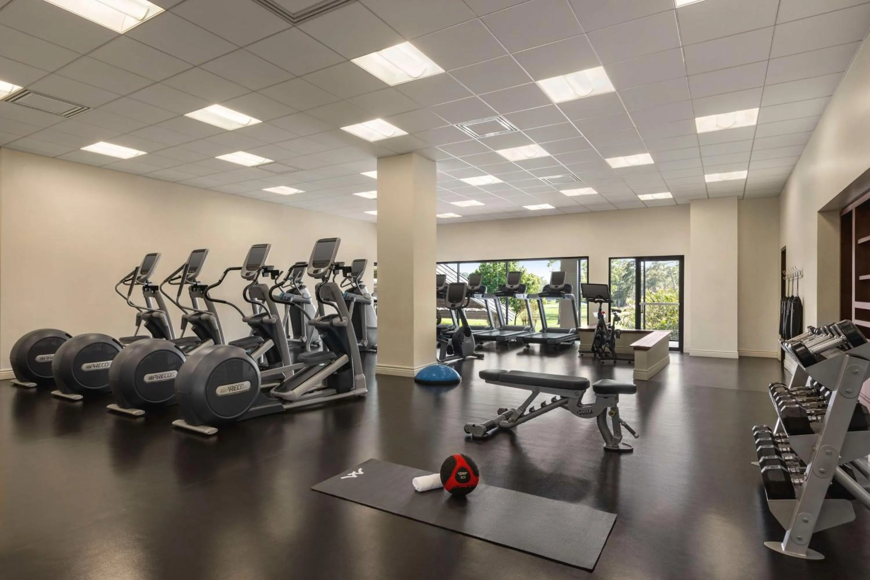 Fitness centre/facilities in The Woodlands Resort, Curio Collection by Hilton