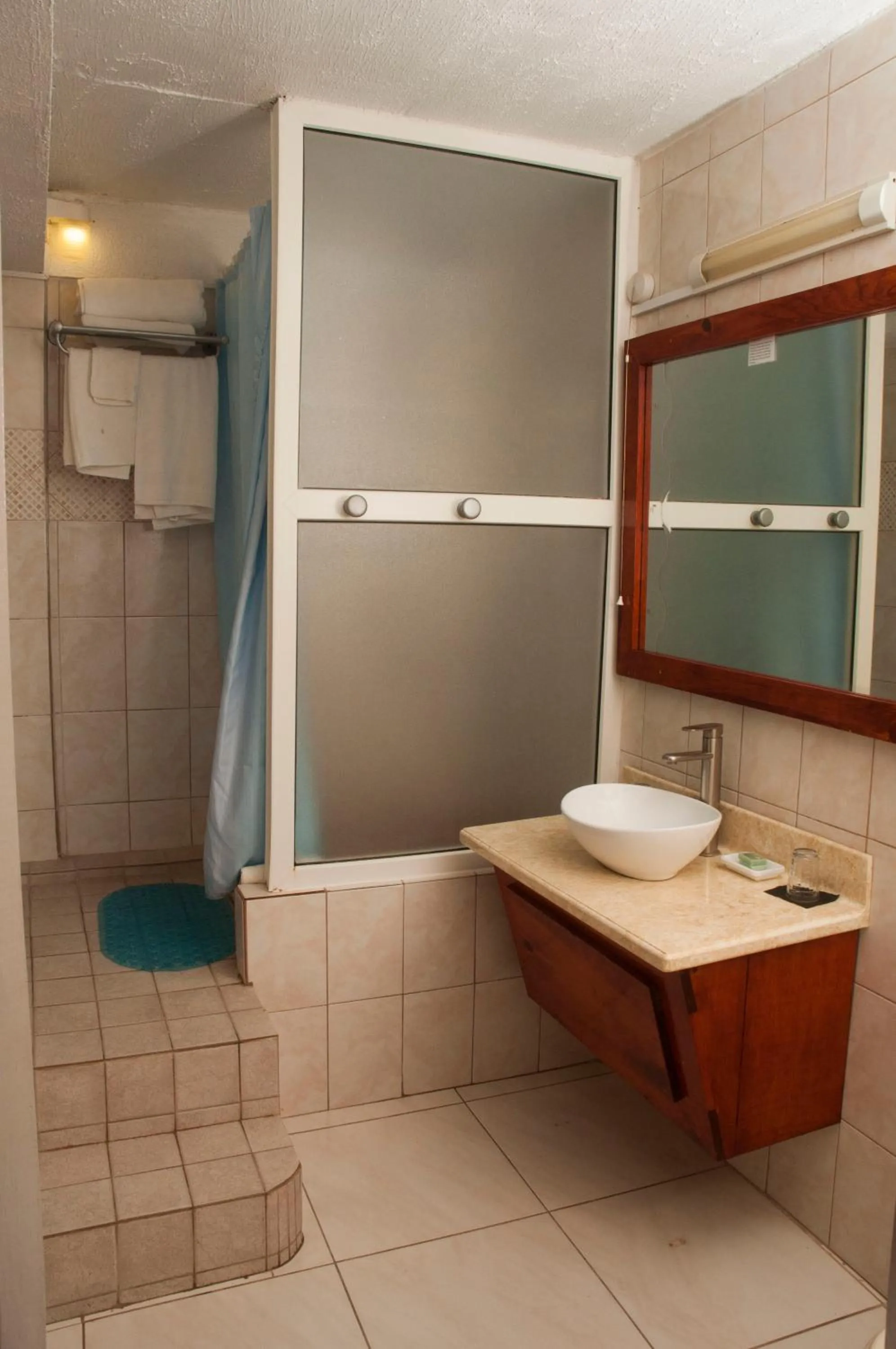 Toilet in The Champs