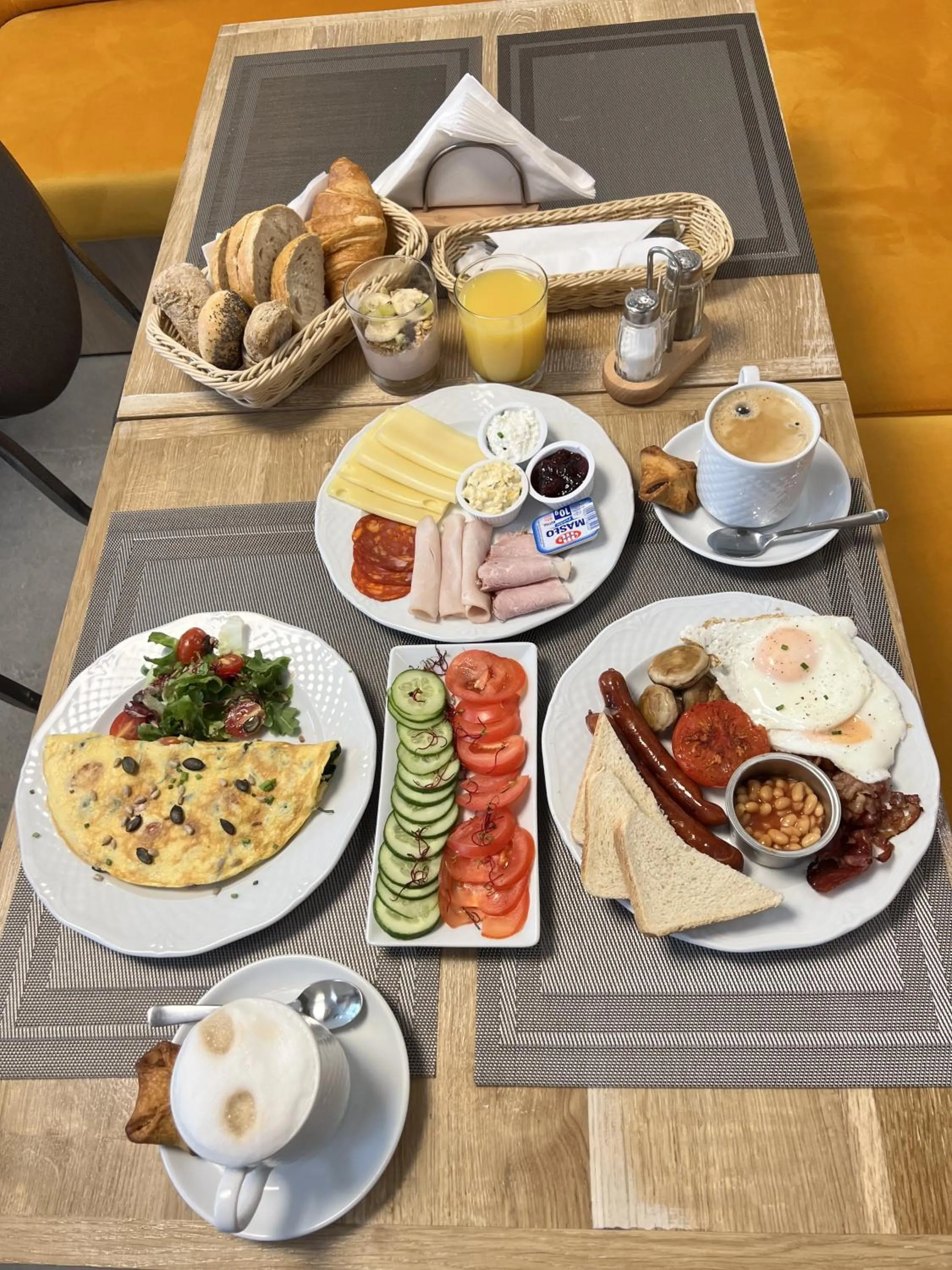 Breakfast in Apartamenty Efekt 72