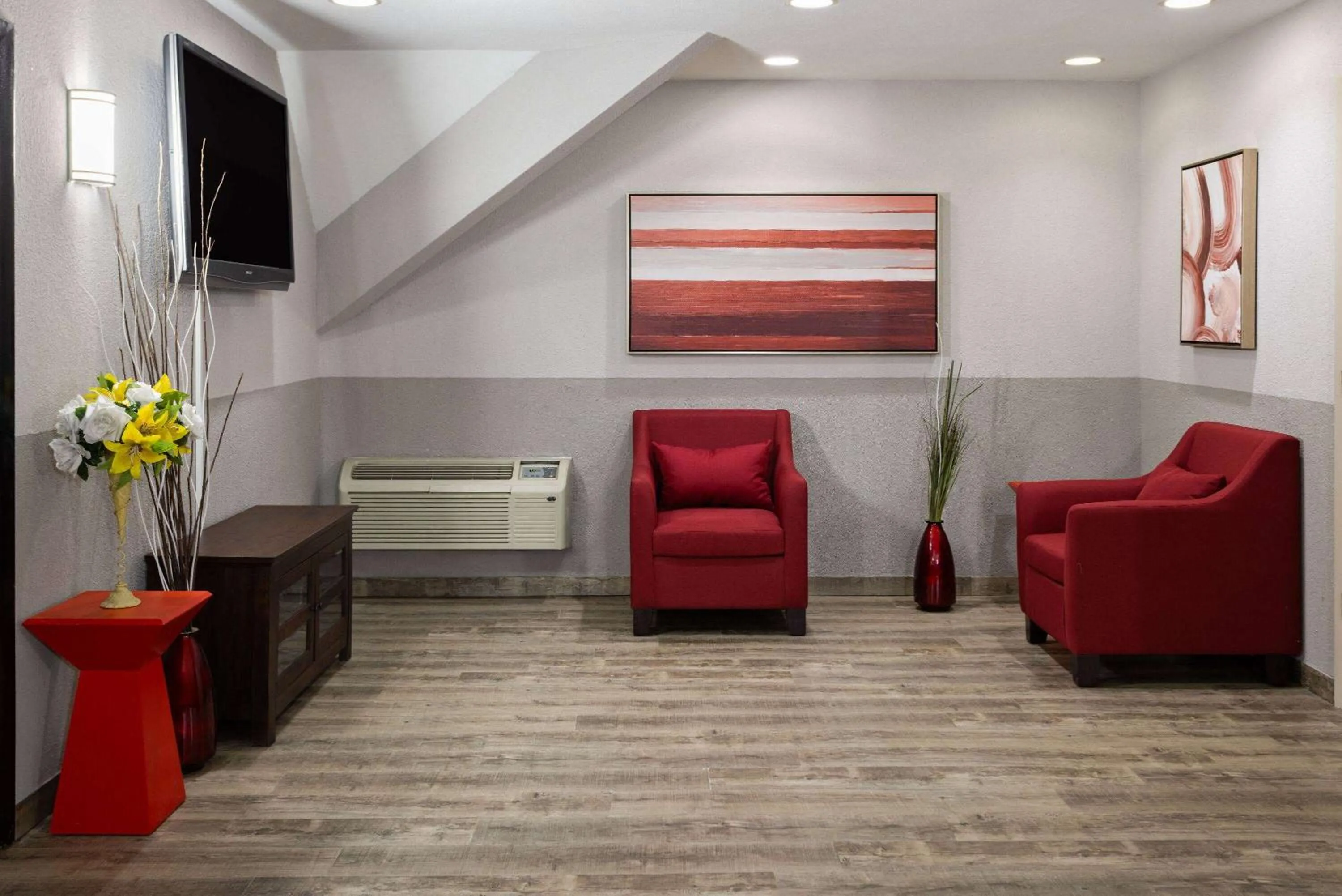 Lobby or reception in Ramada by Wyndham Parsippany