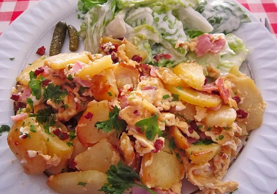 Restaurant/places to eat in Beaver Guest Ranch