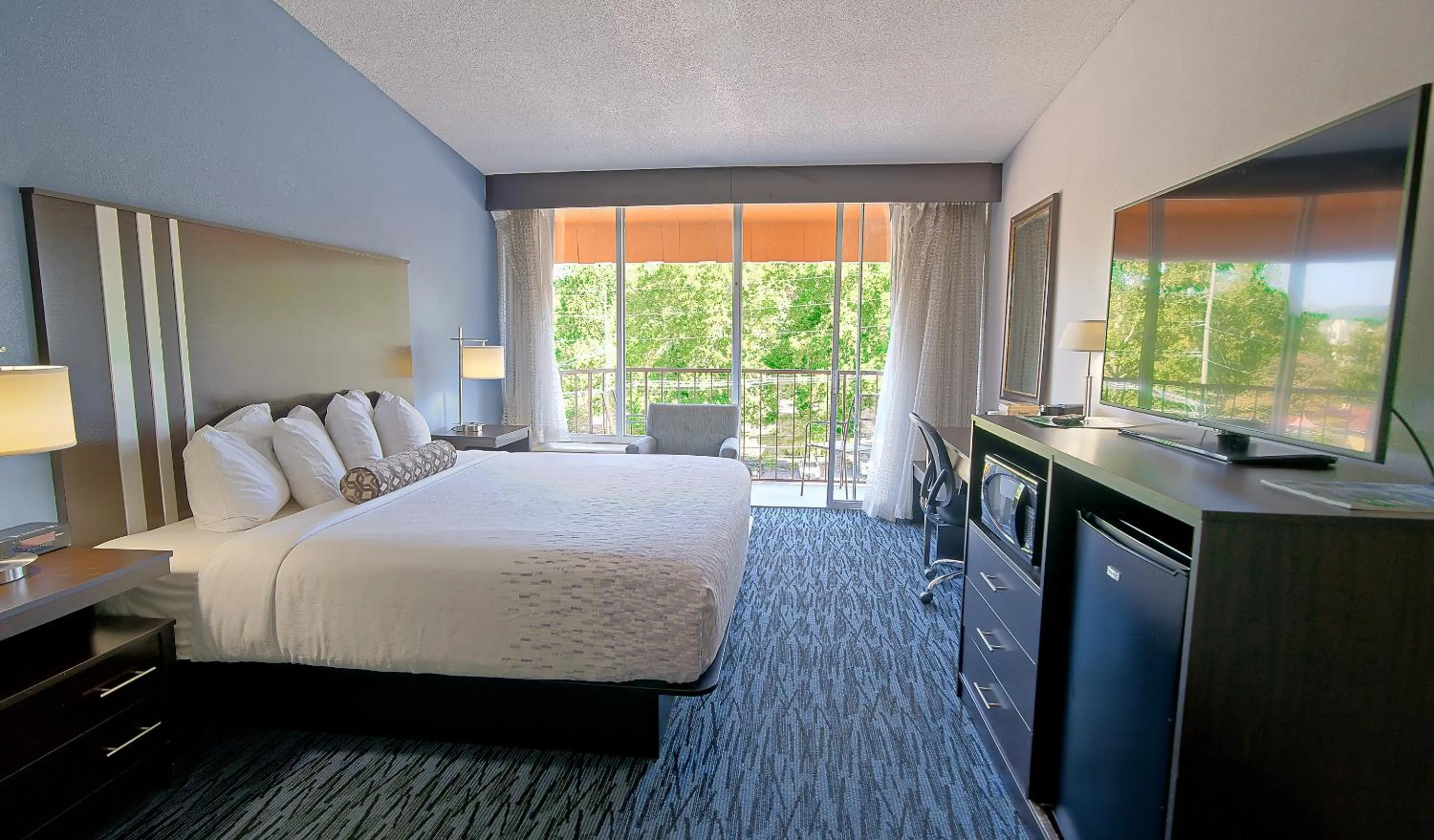 Bedroom, Bed in Glenstone Lodge