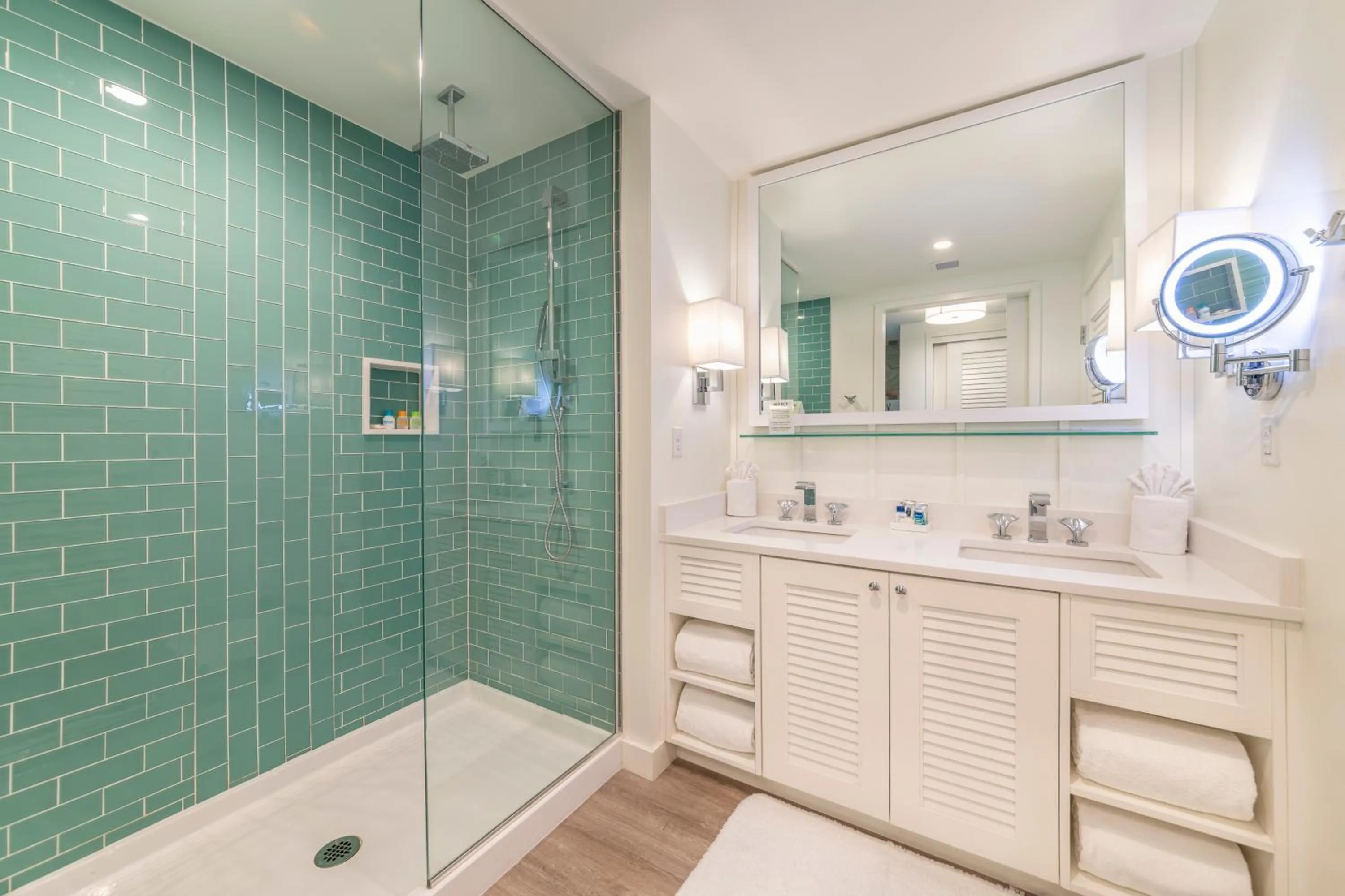 Shower in Margaritaville Resort Orlando