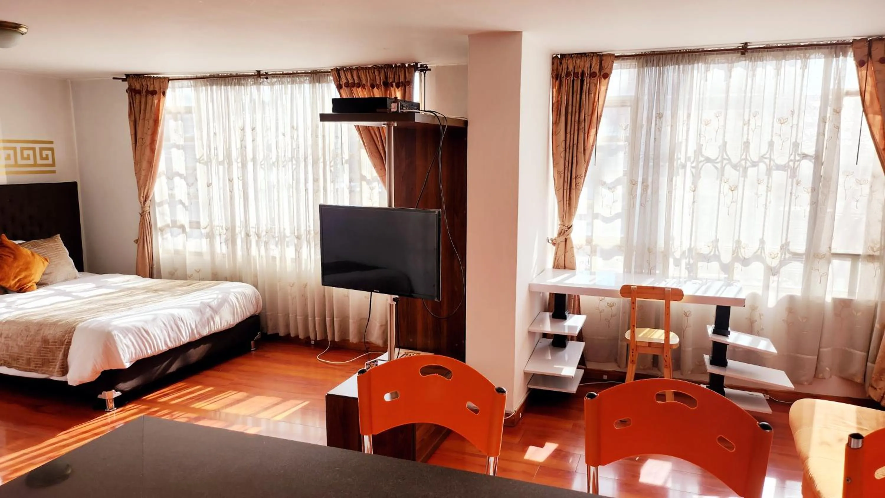 Bedroom, Bed in Oporto 83