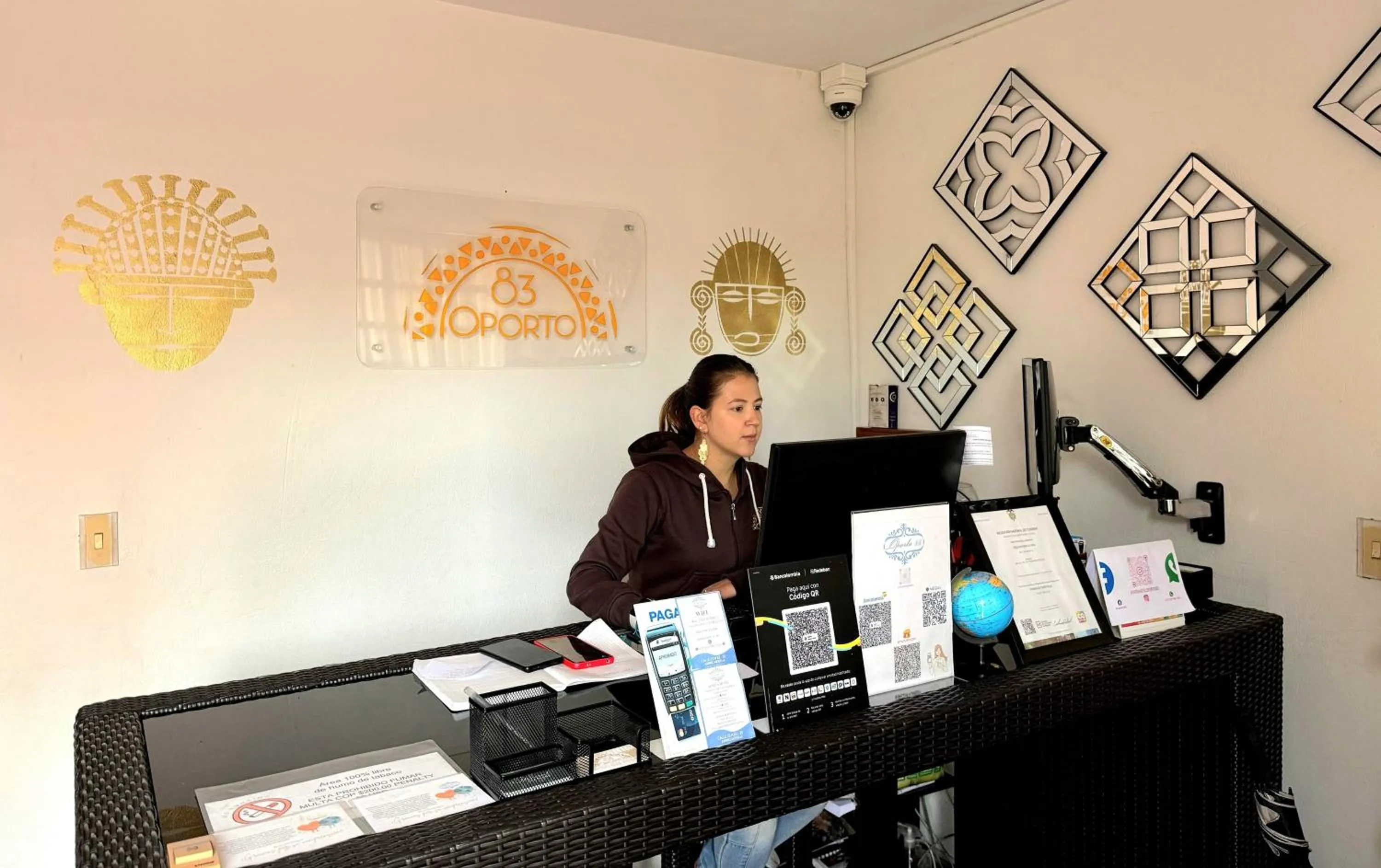 Lobby or reception in Oporto 83