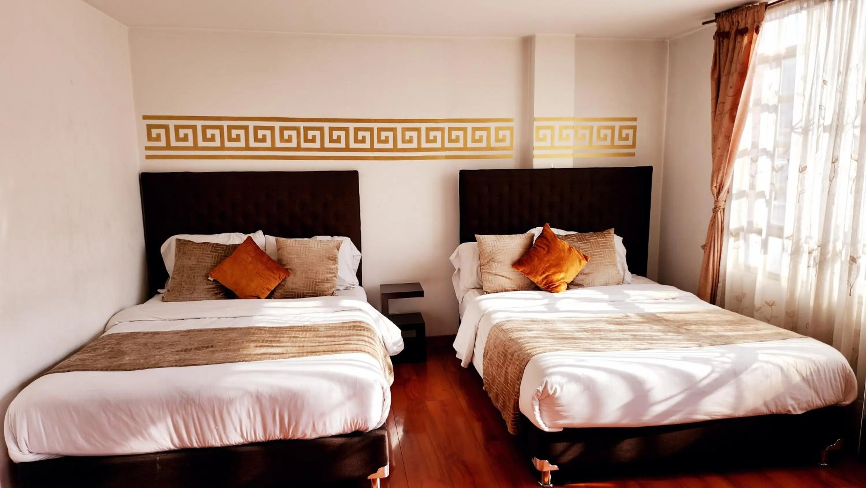 Bedroom, Bed in Oporto 83