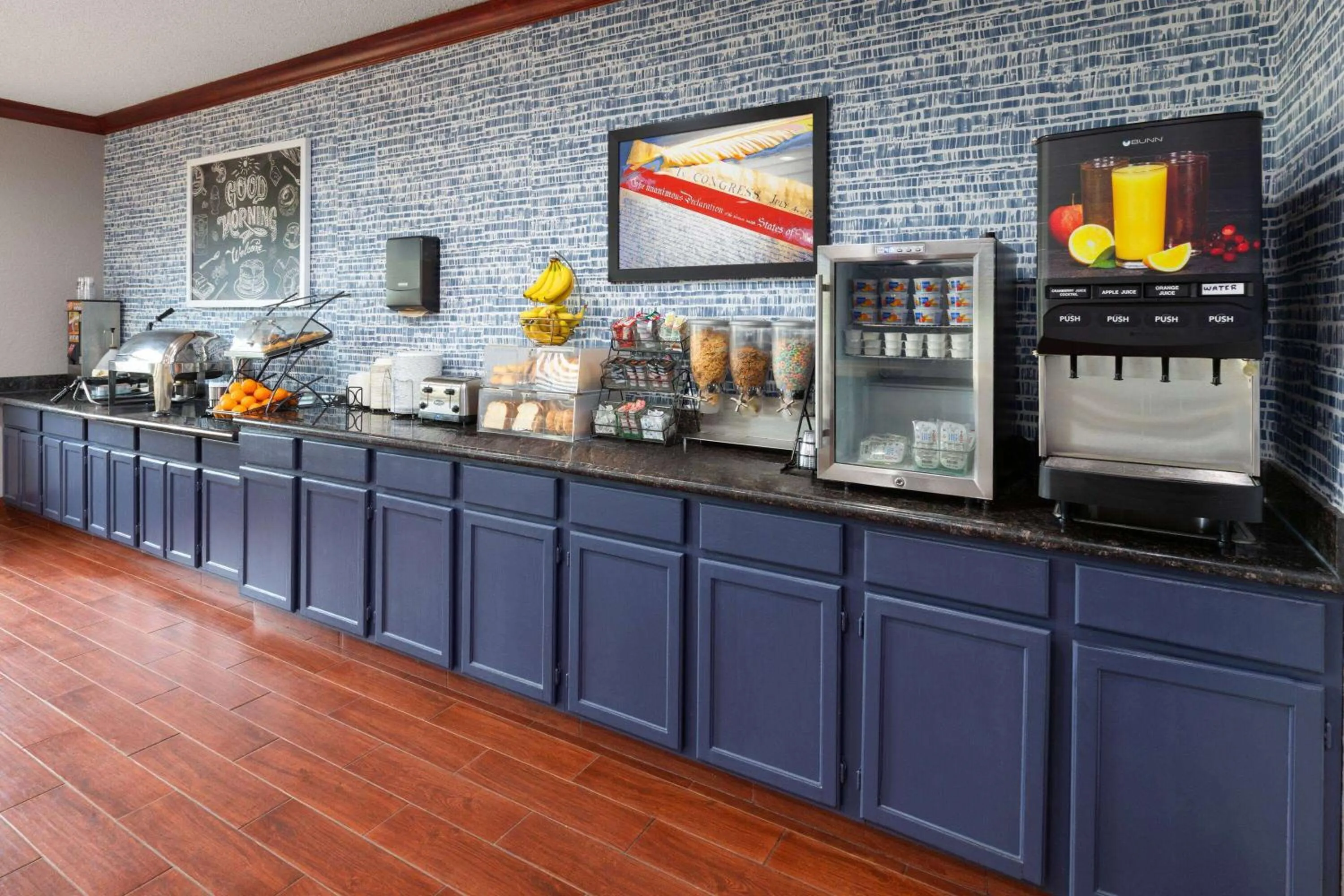 Breakfast in AmericInn by Wyndham Grinnell