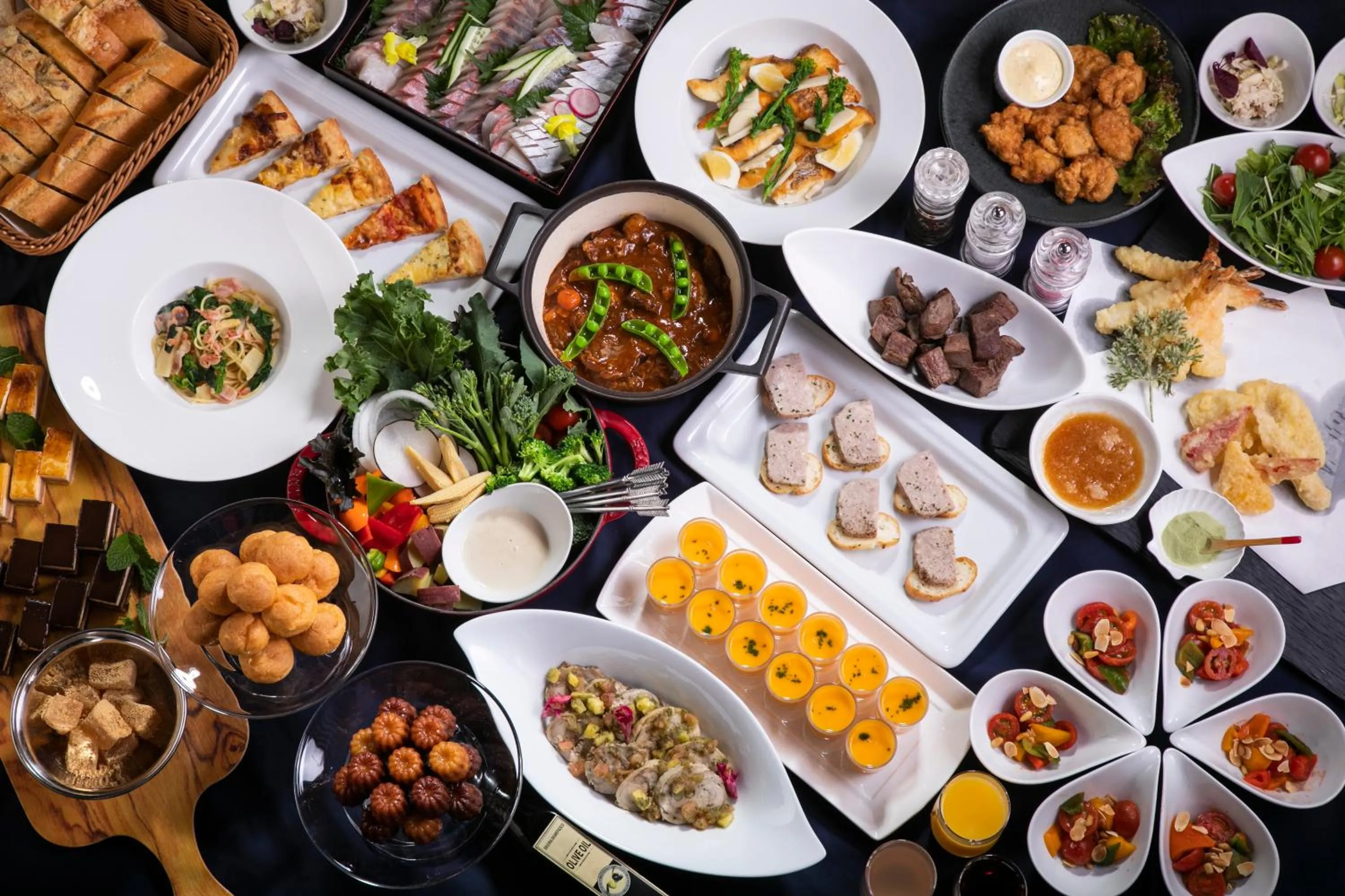 Food in Phoenix Seagaia Ocean Tower