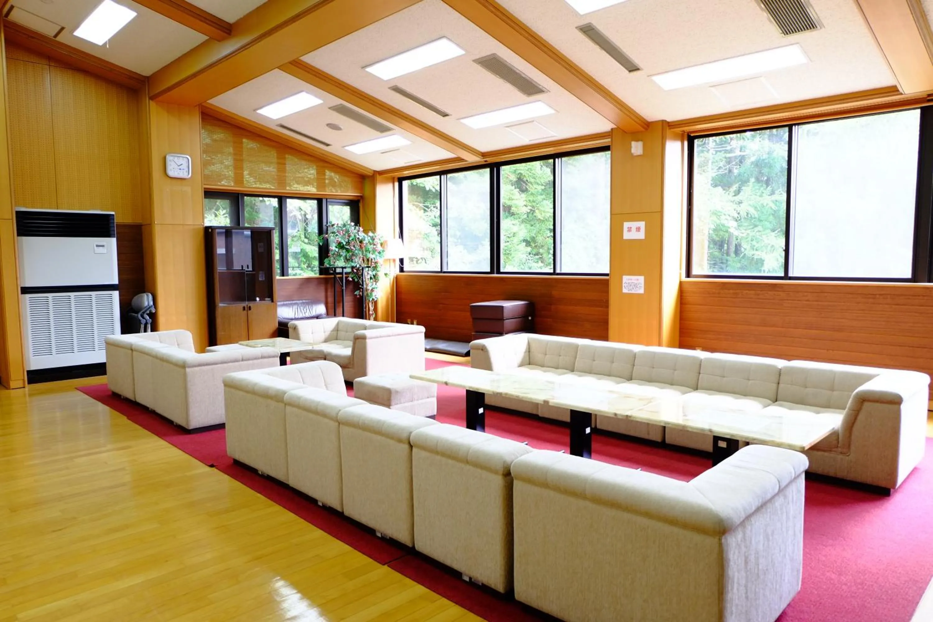 Karaoke in Lake Yamanakako Shuzansou