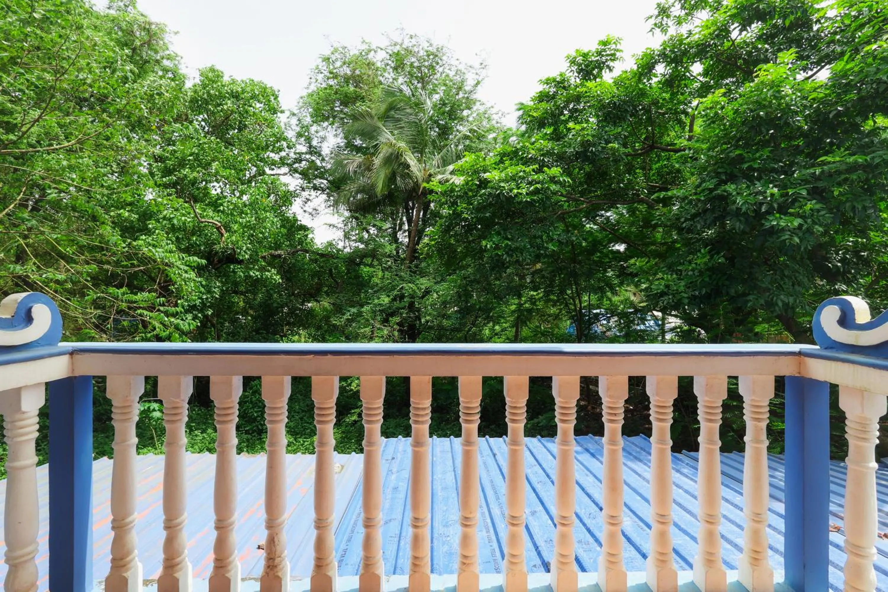 Garden in Mayflower Beach Resort