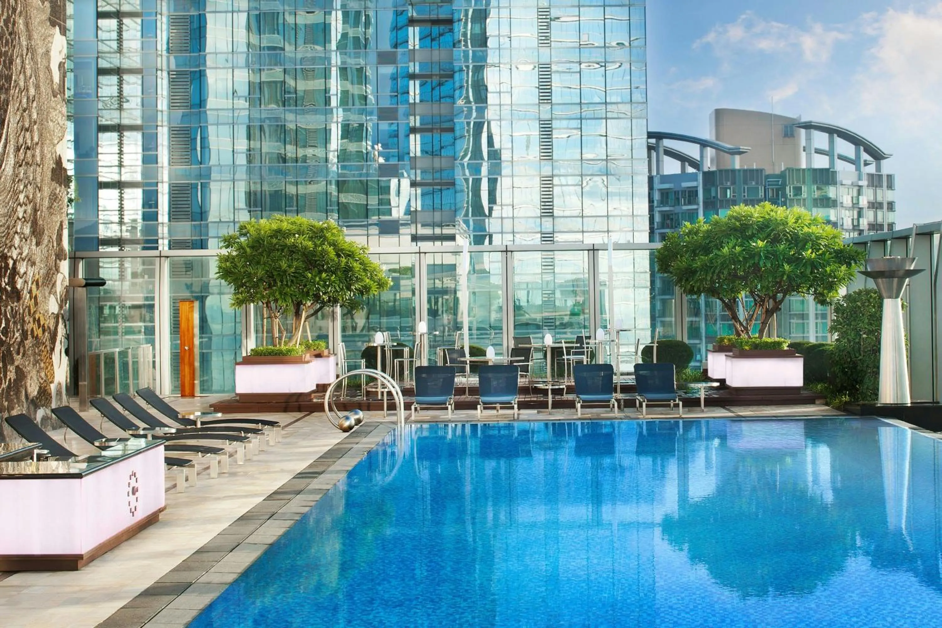 Area and facilities in W Hong Kong