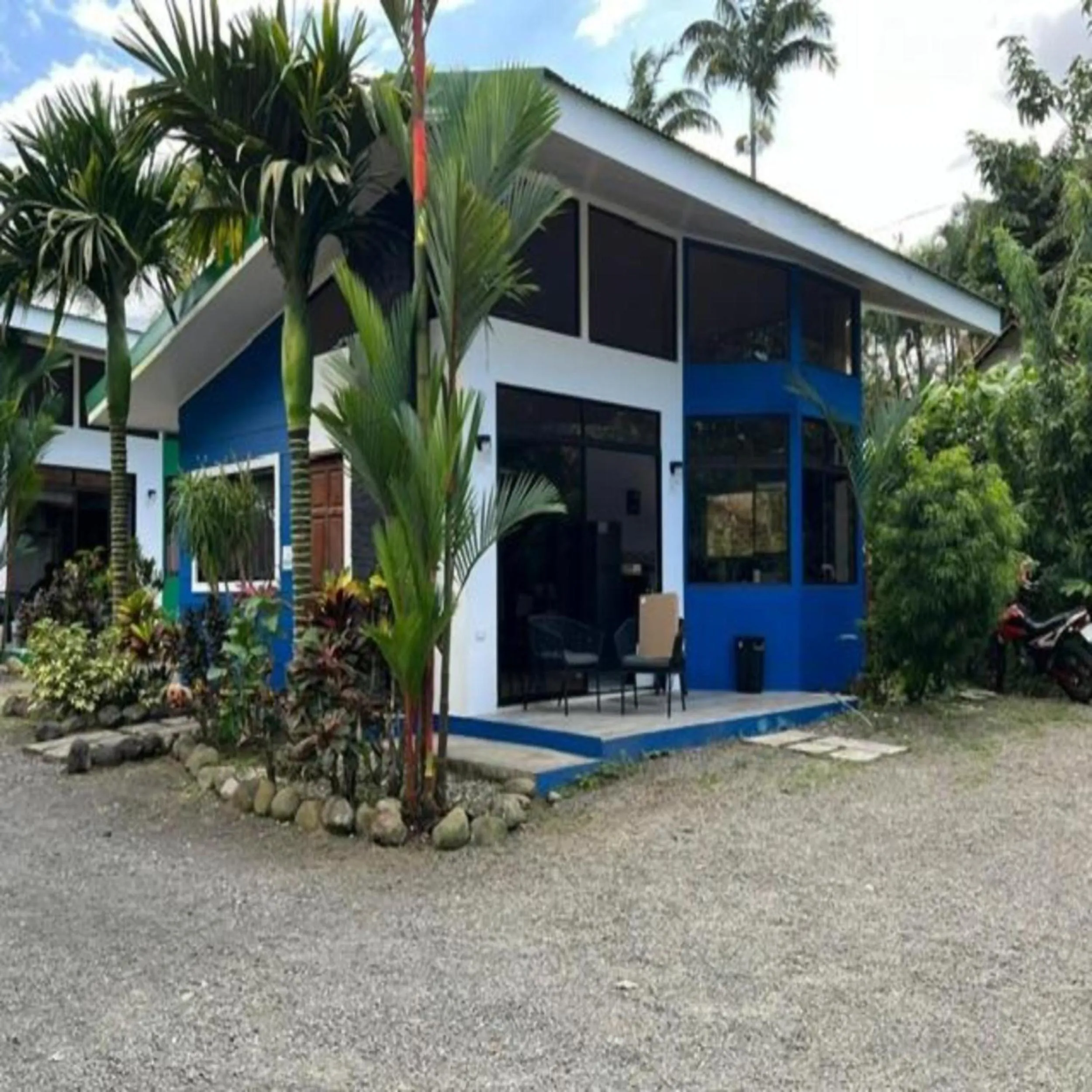 Facade/entrance in Residencias Arenal