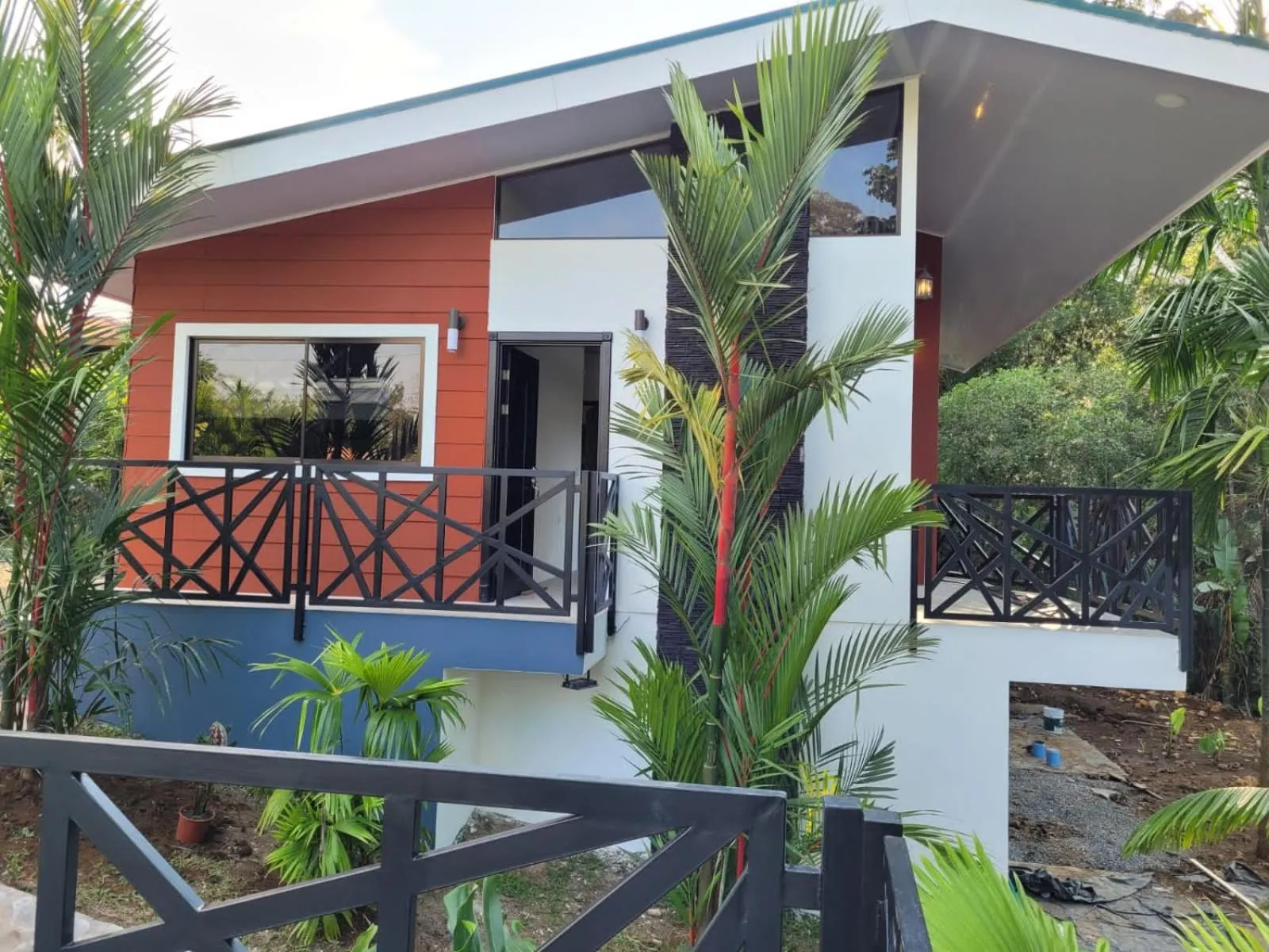 Facade/entrance in Residencias Arenal