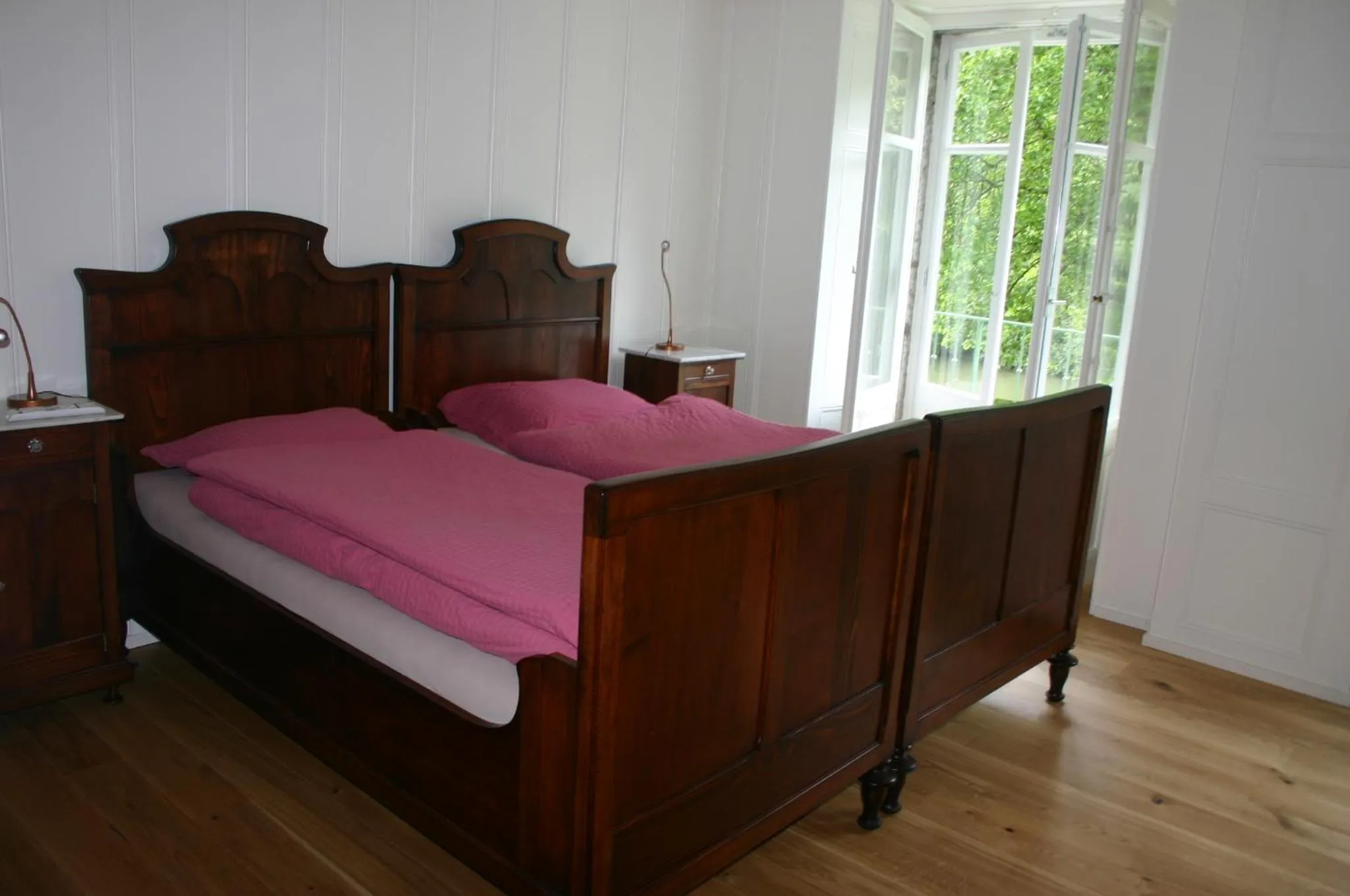 Bed in Hôtel de la Truite