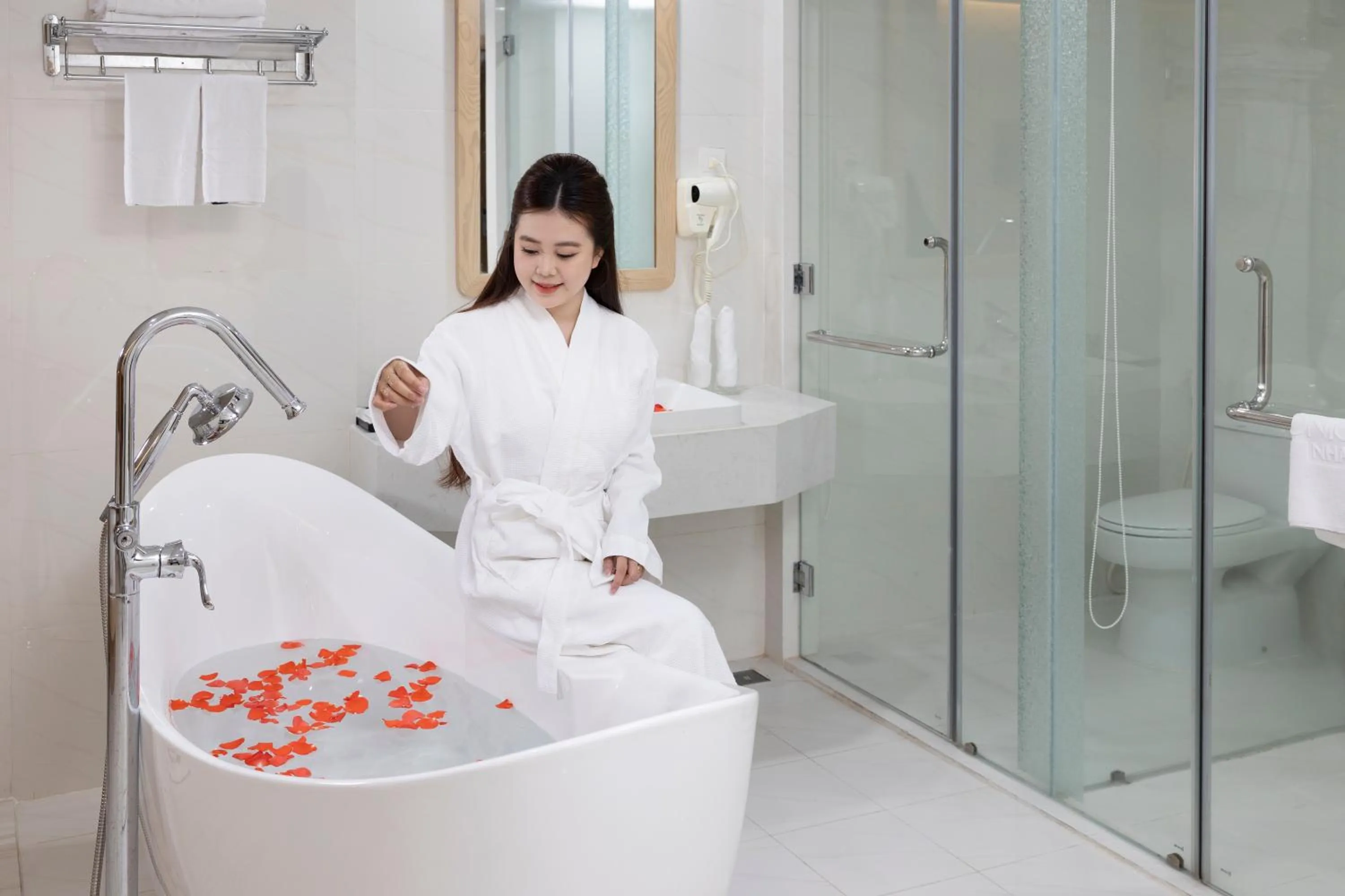 People in Gibson Hotel Nha Trang