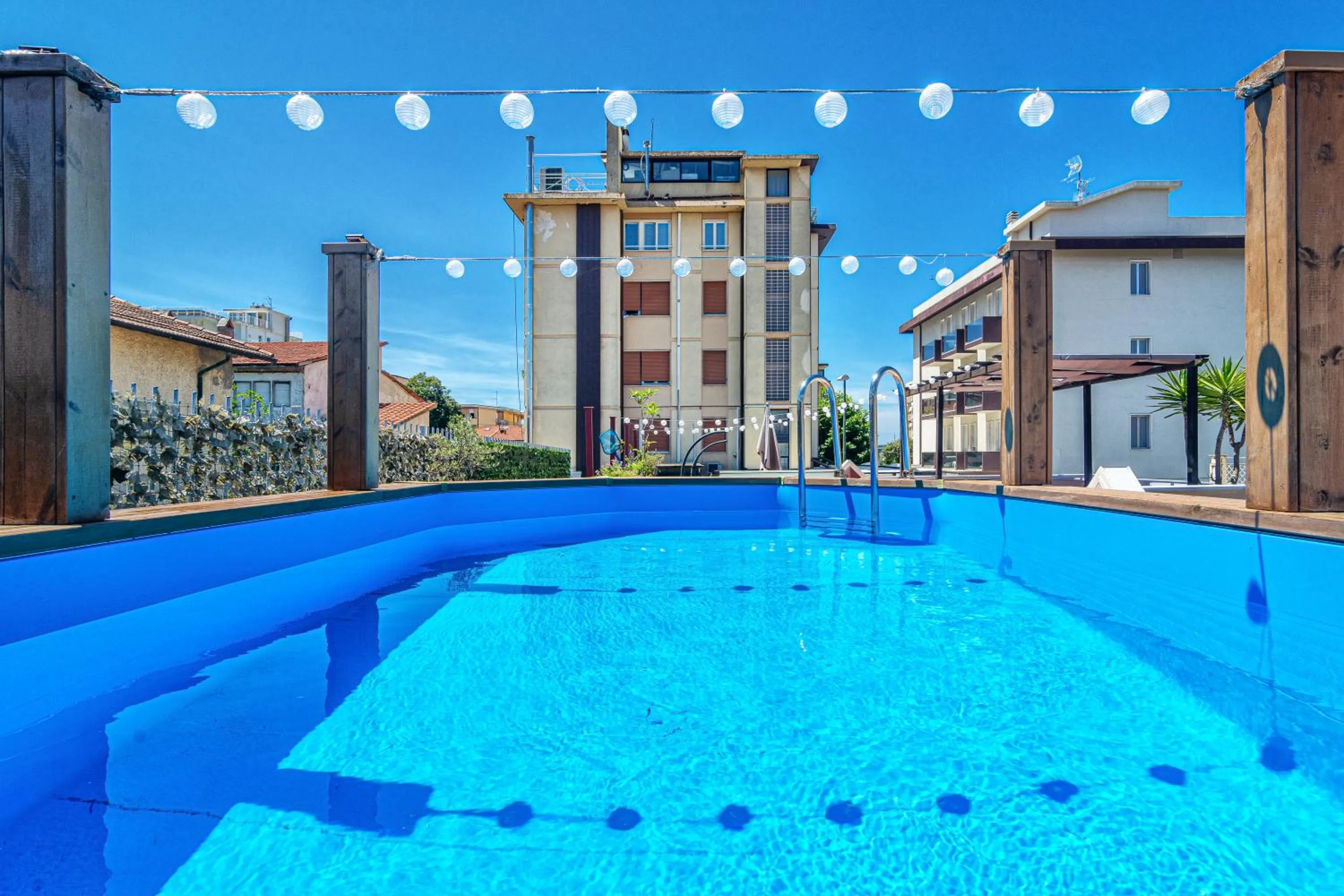Swimming pool in Hotel Mariani