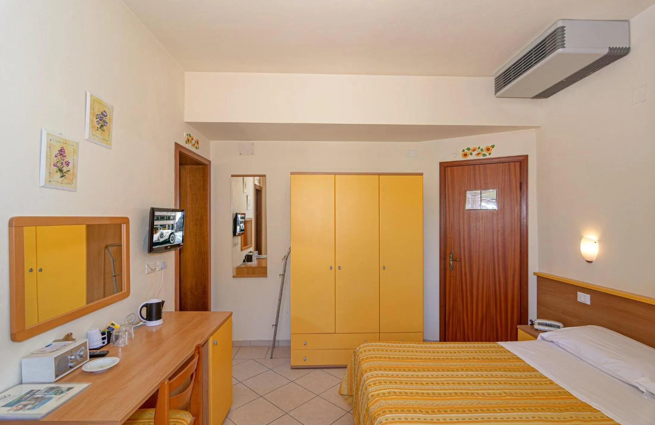 Bed in Hotel Mariani