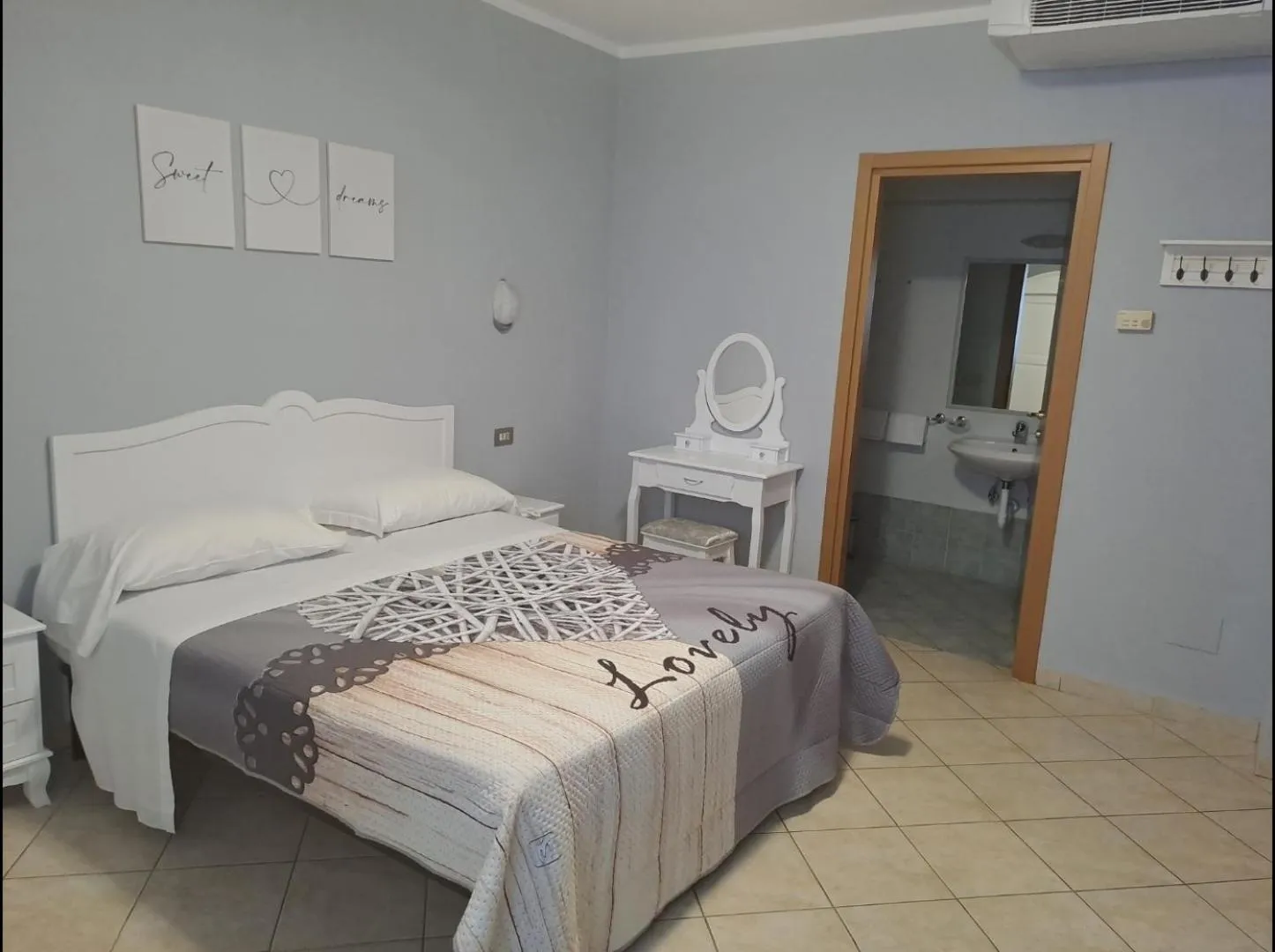 Bedroom, Bed in Hotel Mariani