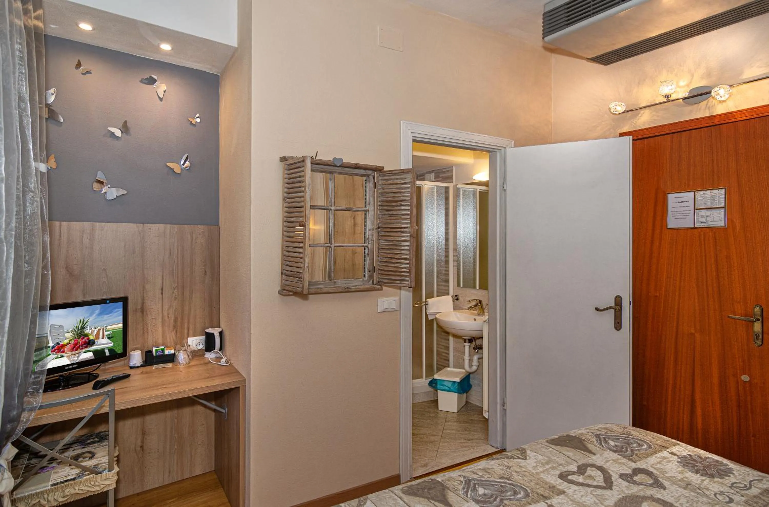 Bedroom in Hotel Mariani