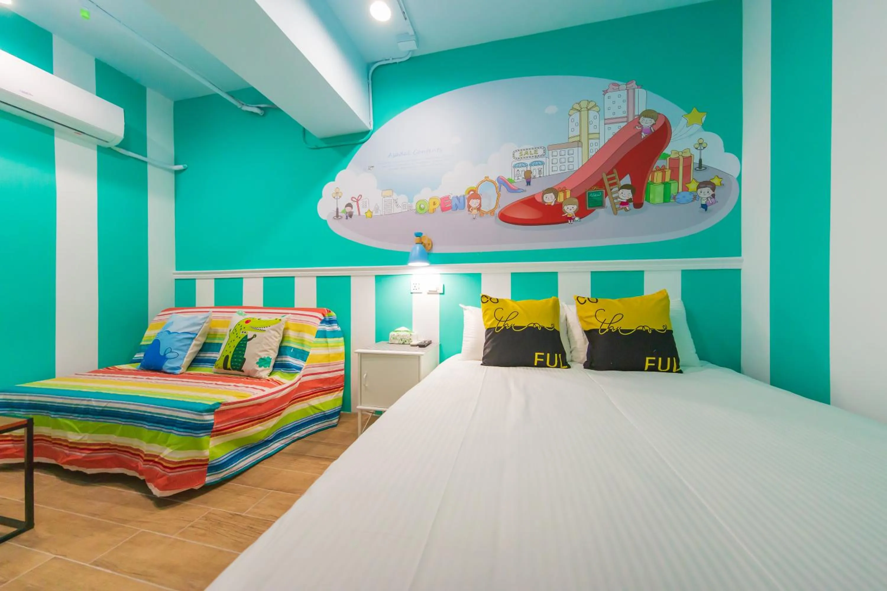 Bed in Kaohsiung I Hi Hotel