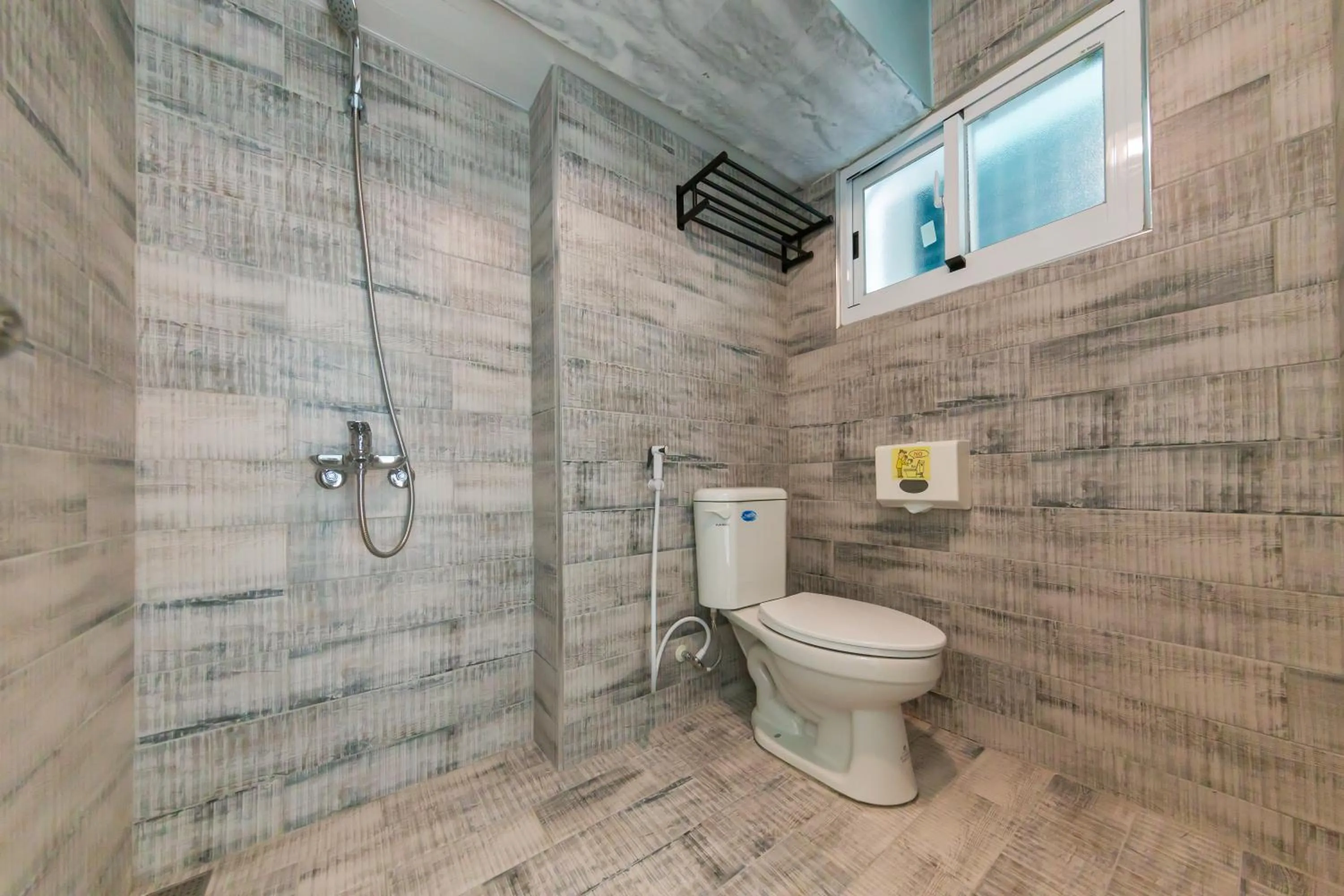 Shower, Bathroom in Kaohsiung I Hi Hotel