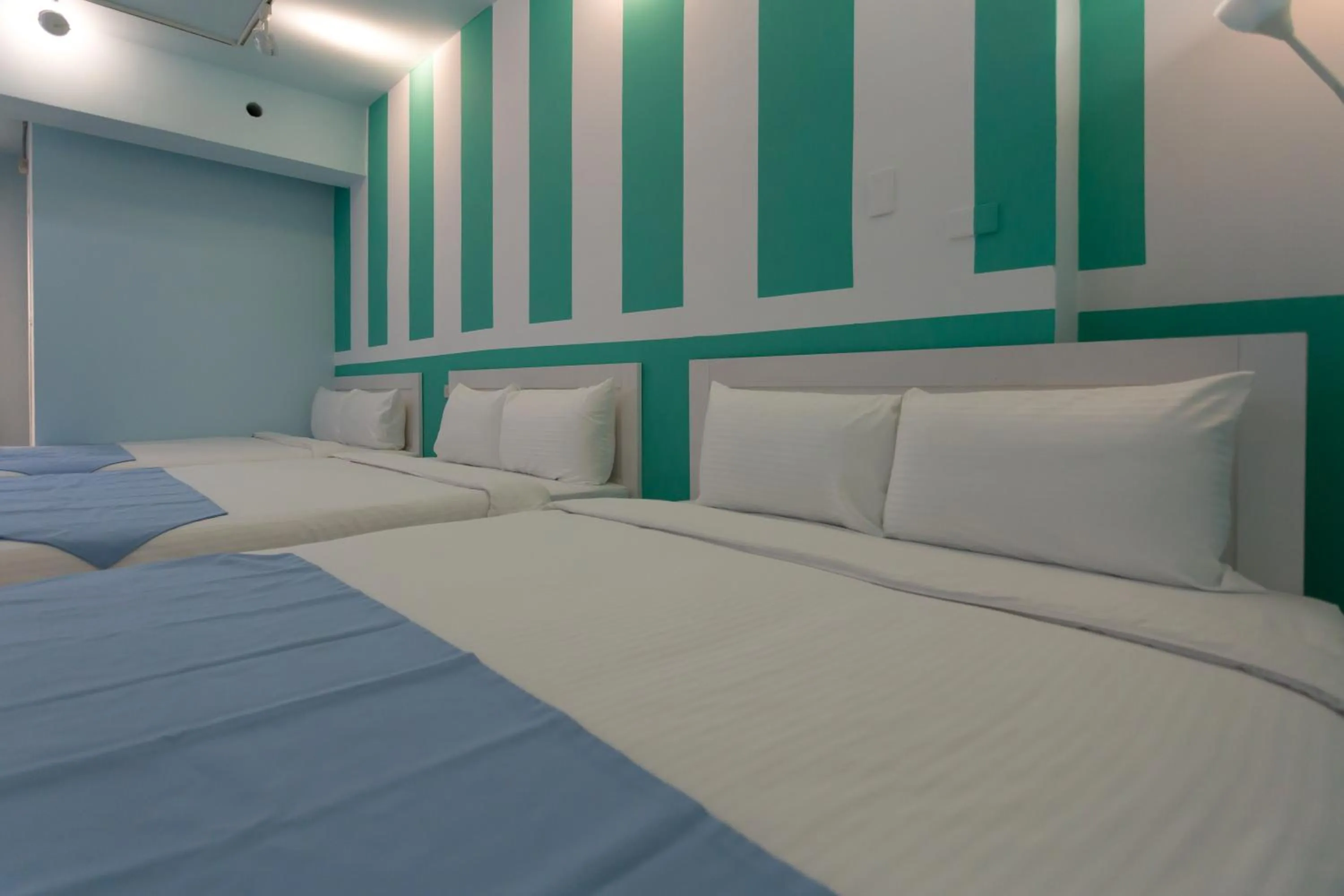 Bed in Kaohsiung I Hi Hotel