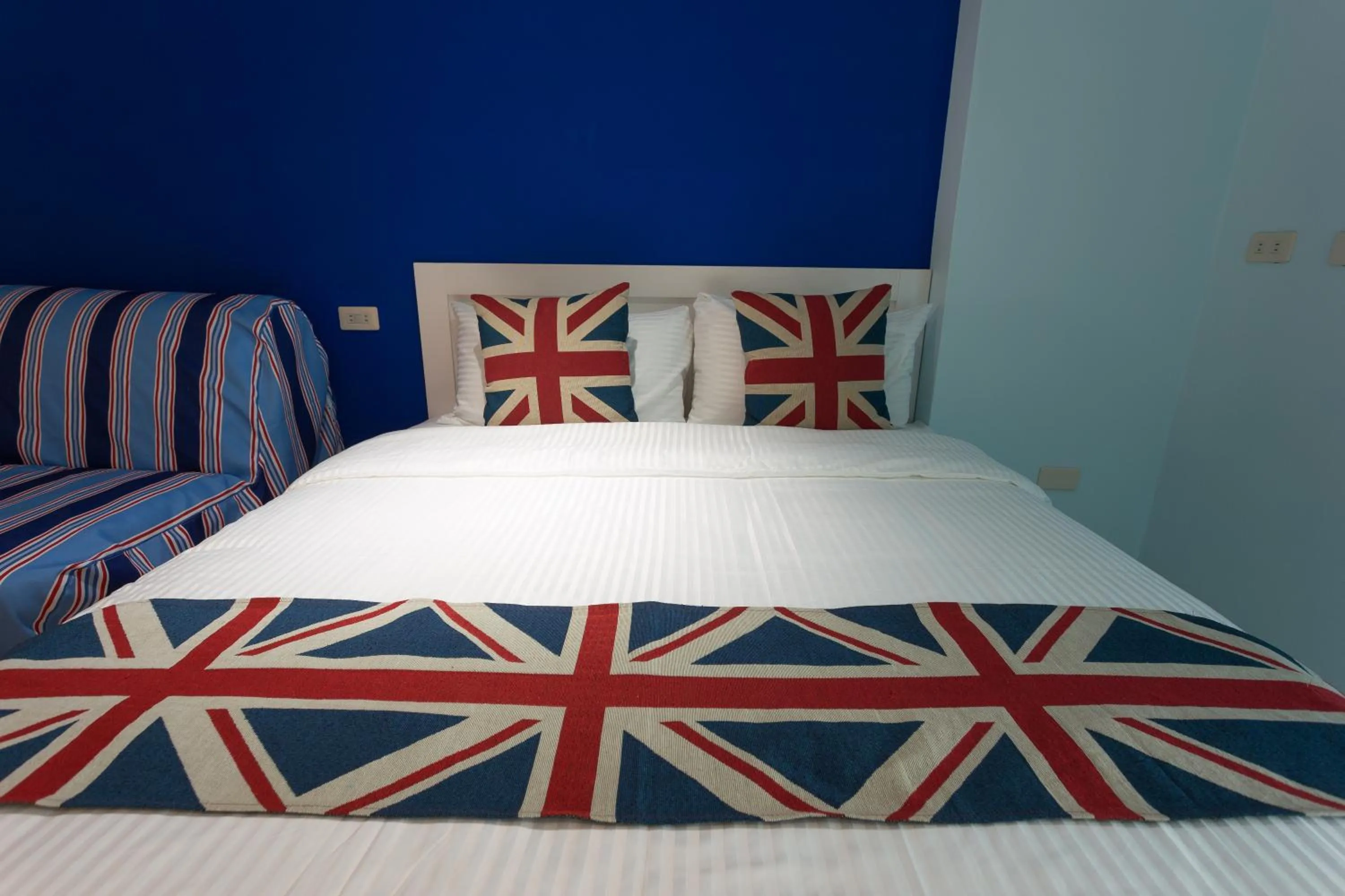 Bed in Kaohsiung I Hi Hotel