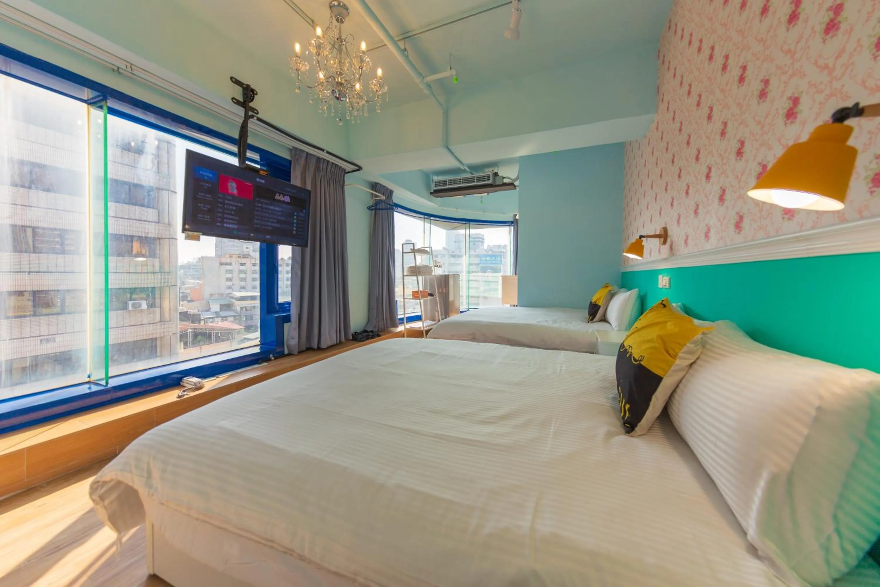 Bed in Kaohsiung I Hi Hotel