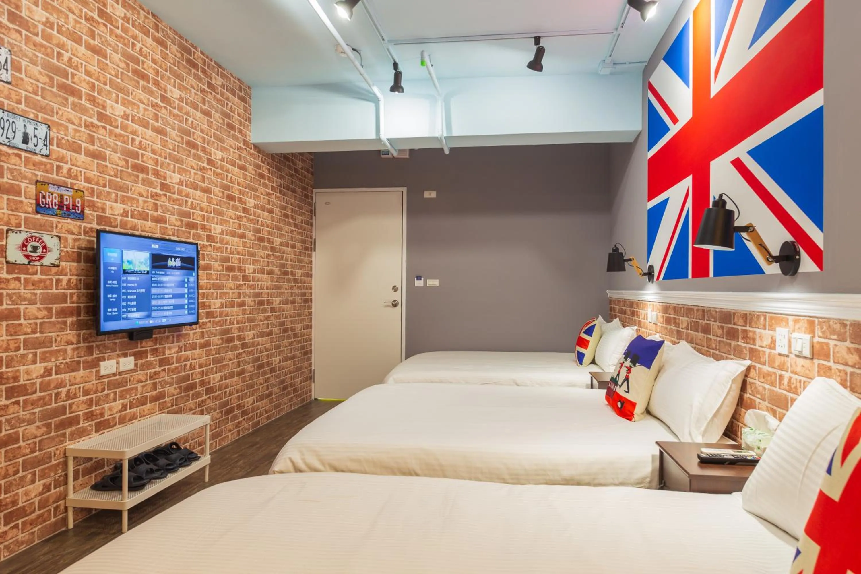 Bed in Kaohsiung I Hi Hotel