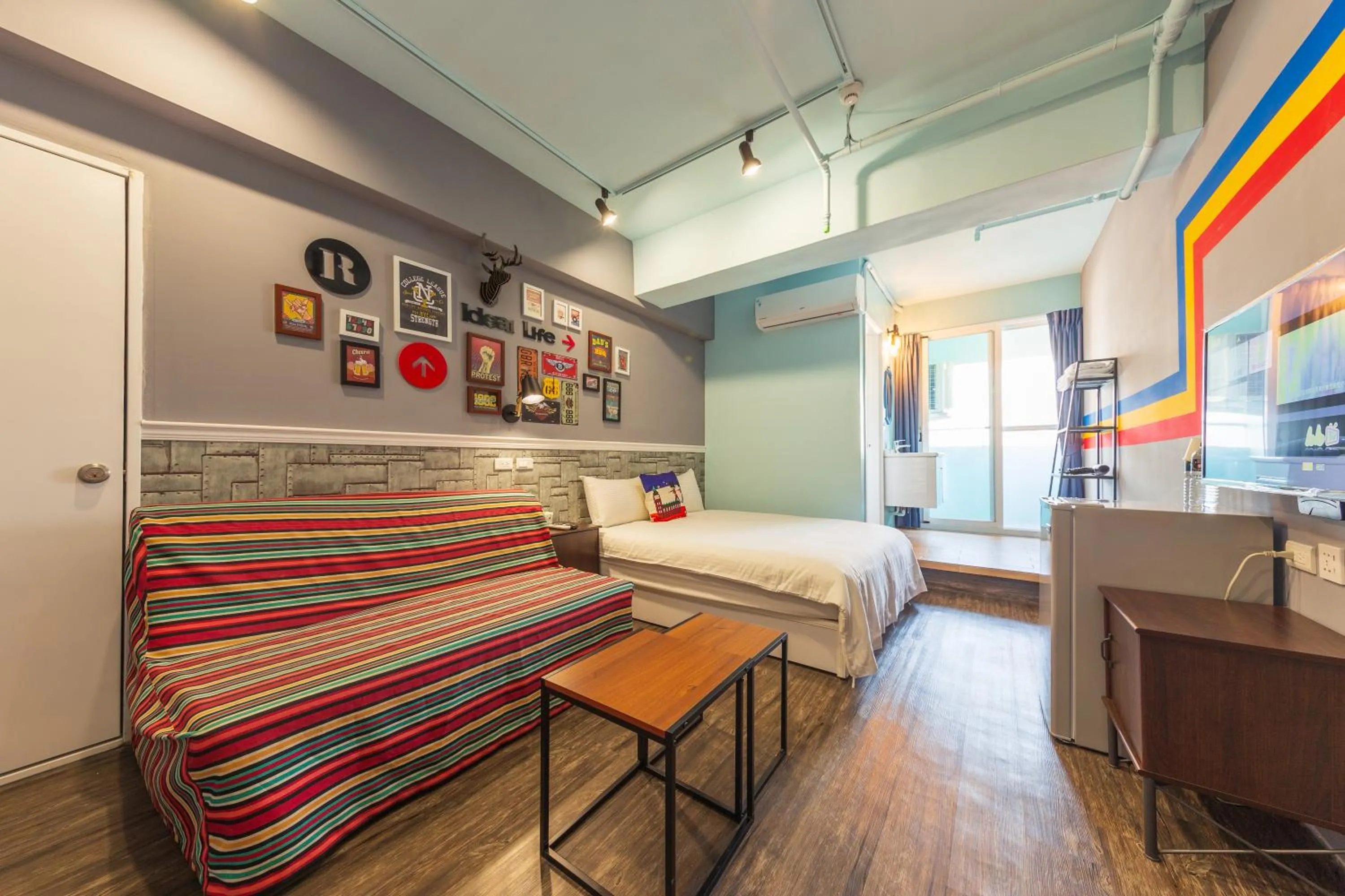 Bed in Kaohsiung I Hi Hotel