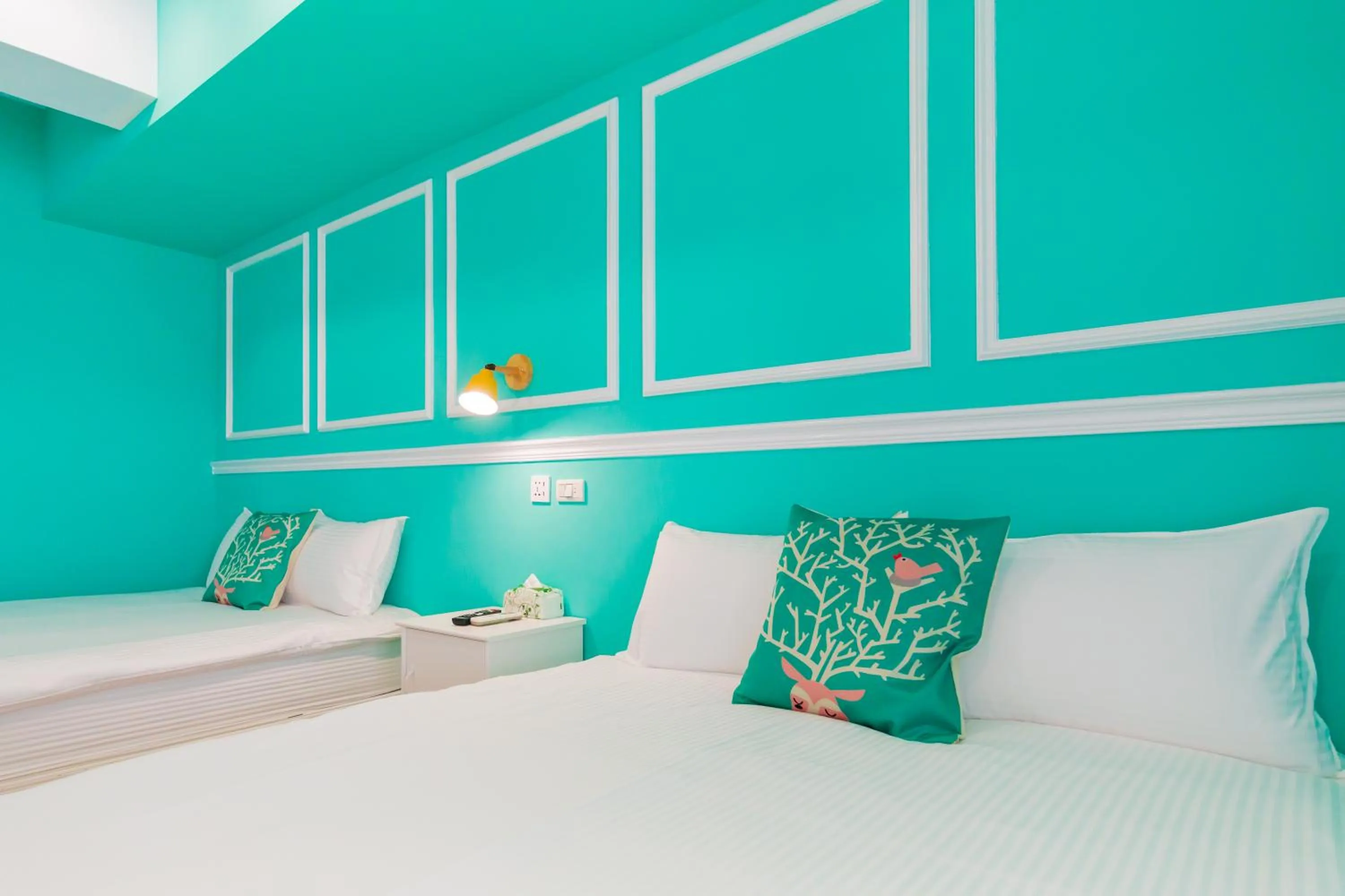 Bed in Kaohsiung I Hi Hotel