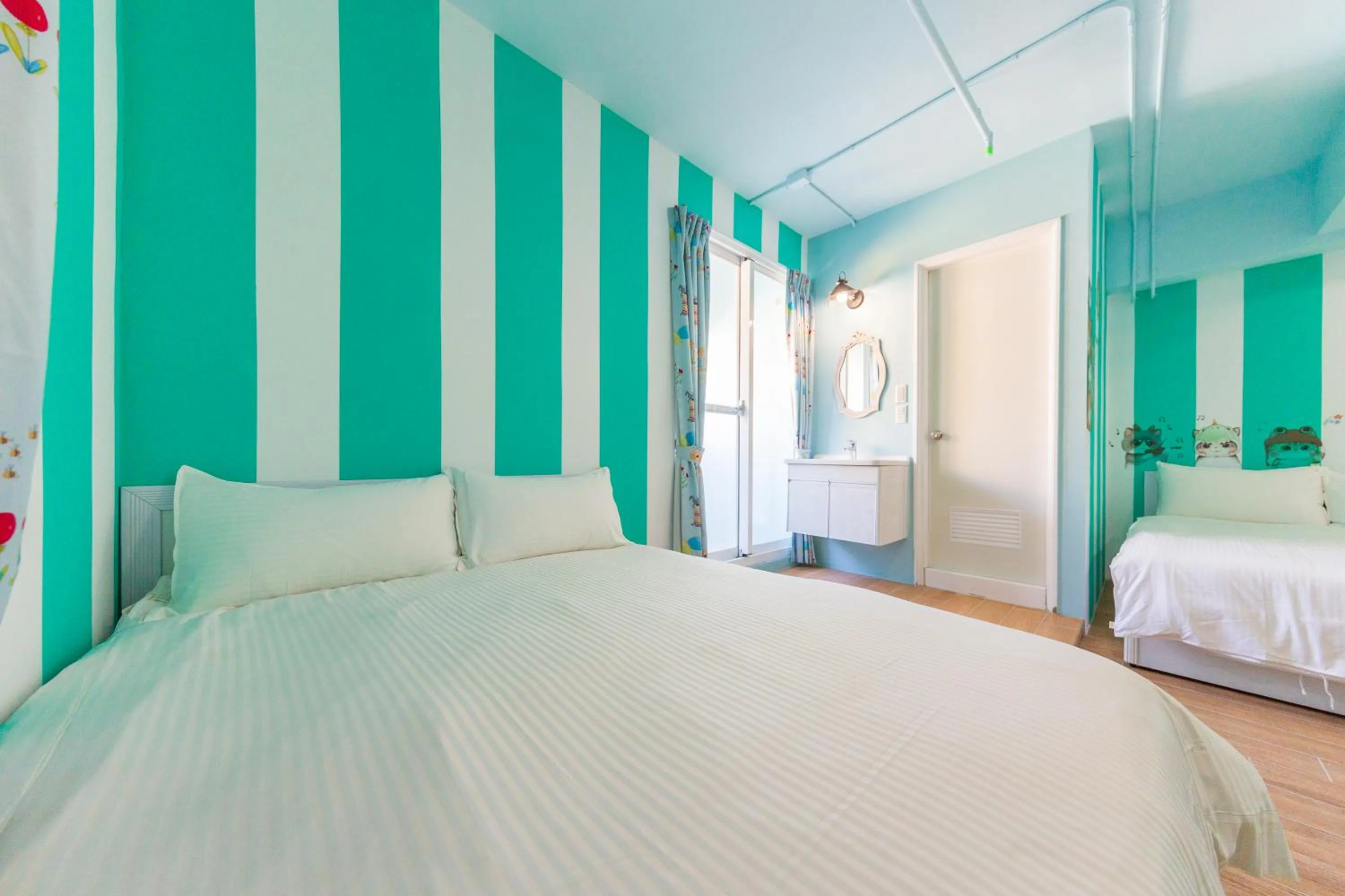 Bed in Kaohsiung I Hi Hotel