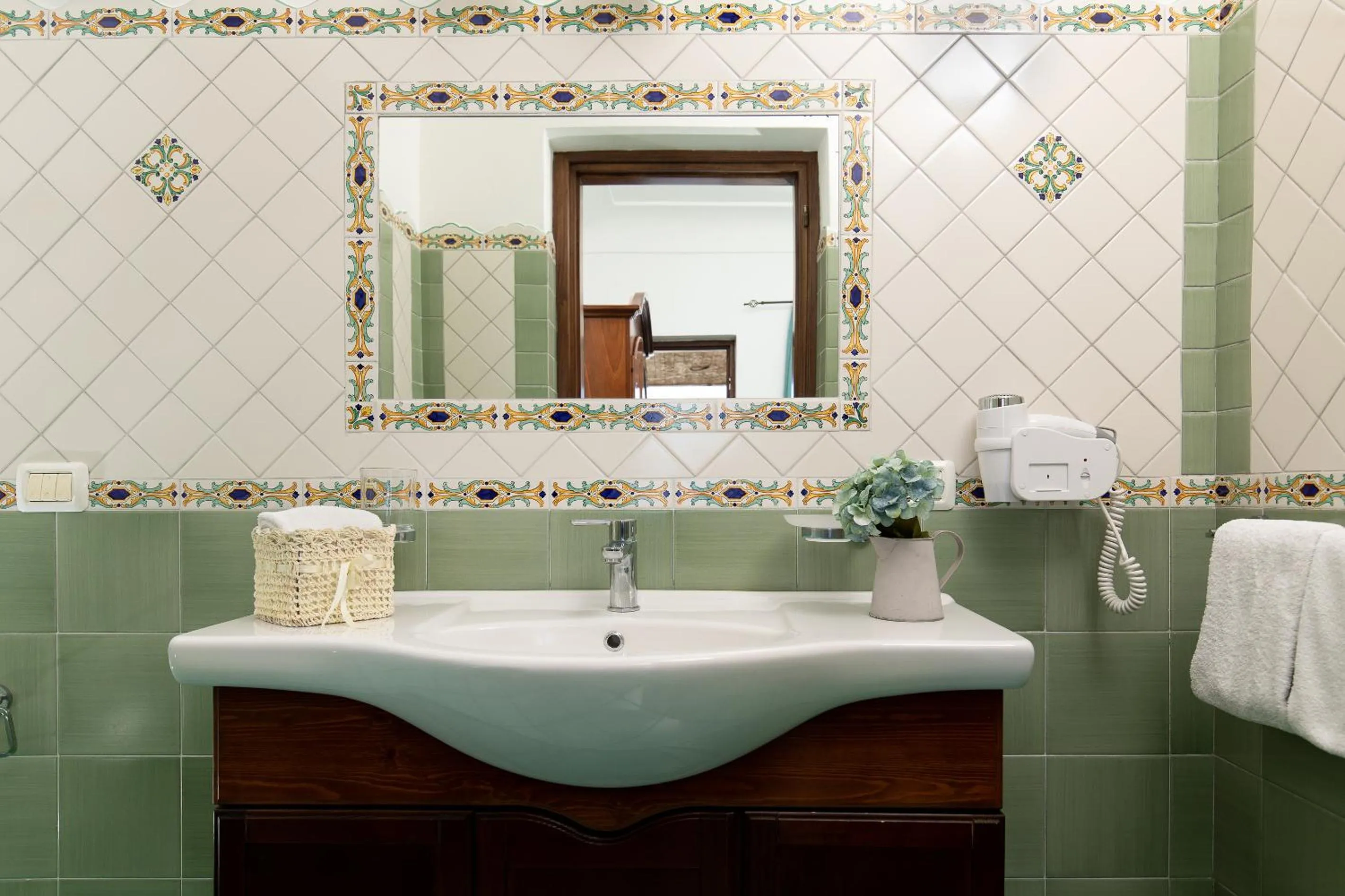 Bathroom in Monte Solaro Bed & Breakfast