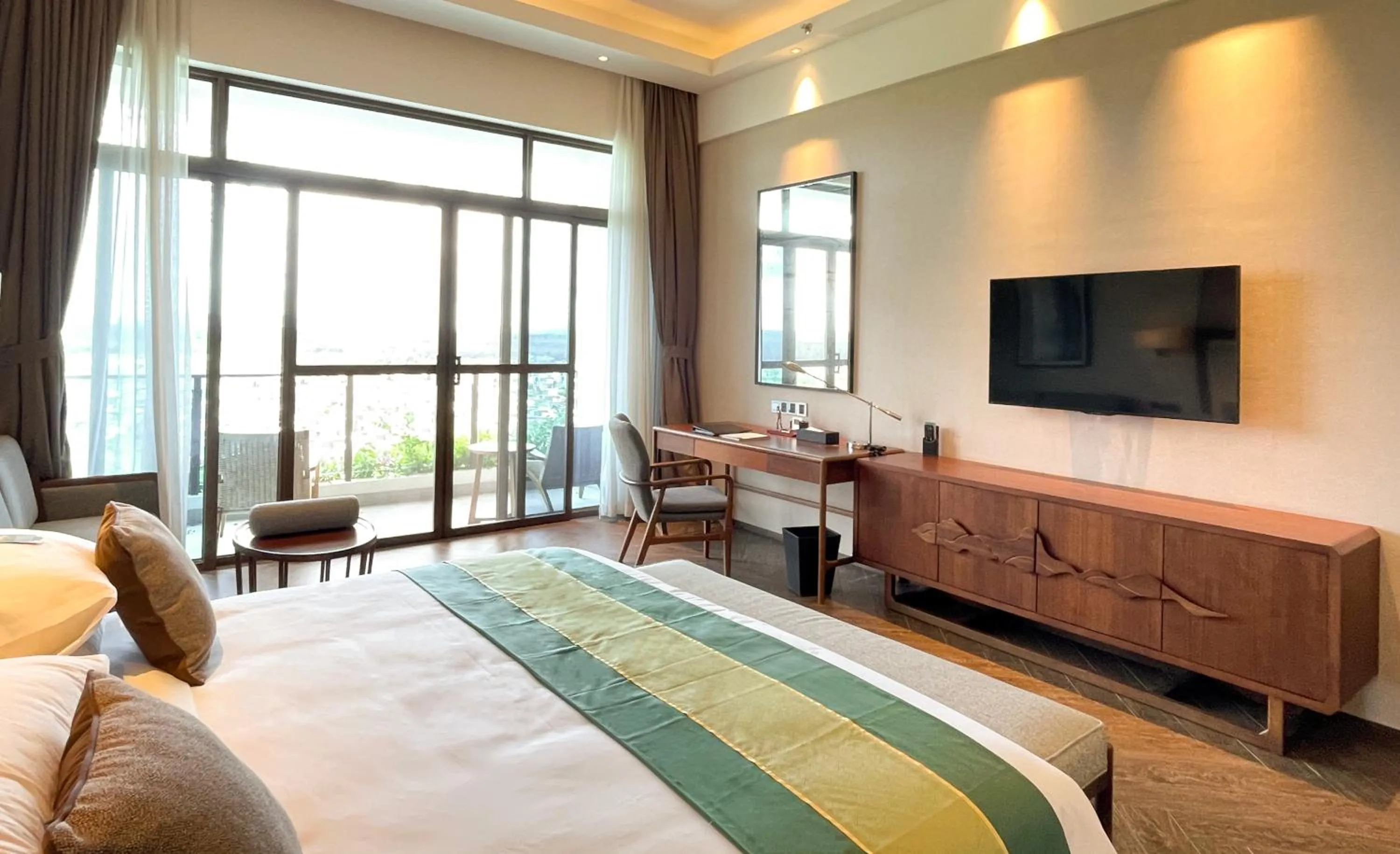 Bed in Forest City Golf Hotel