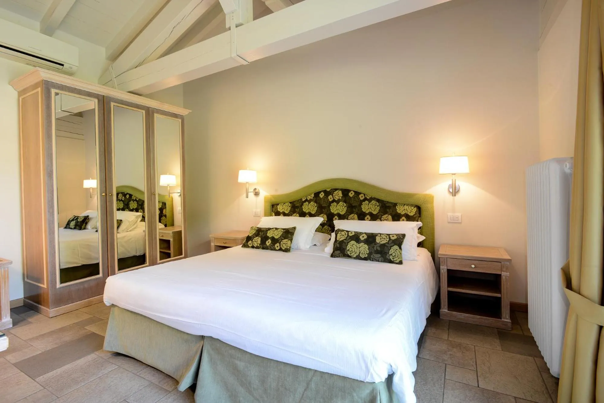 Bedroom, Bed in Residence Ortensia