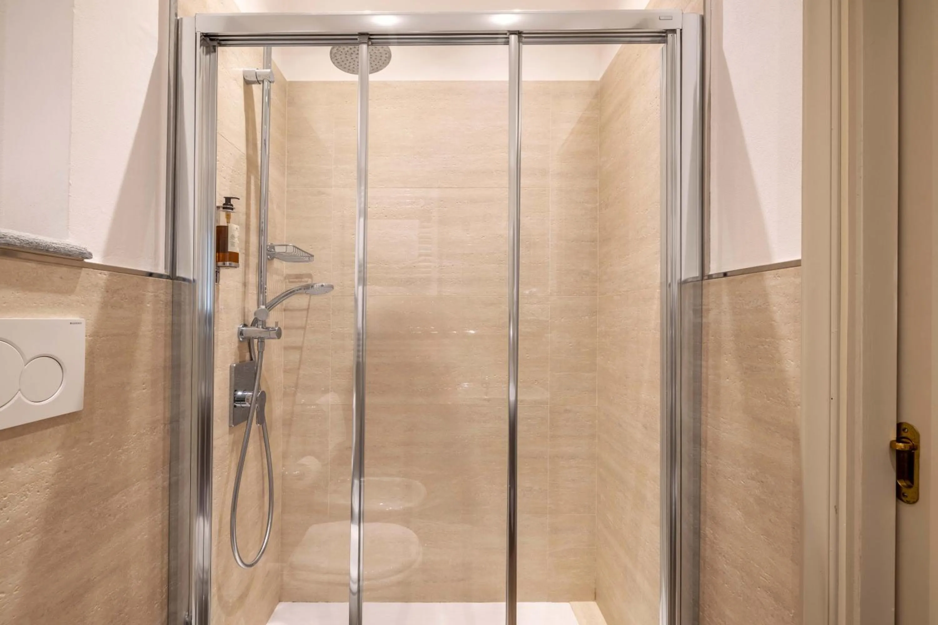 Shower in Residence Ortensia