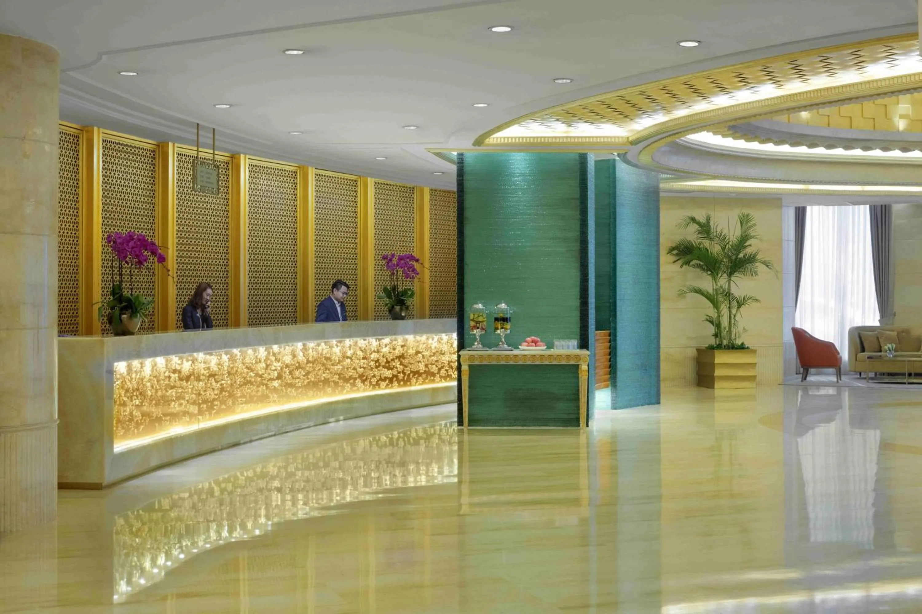 Lobby or reception in Radisson Blu Hotel Shanghai New World