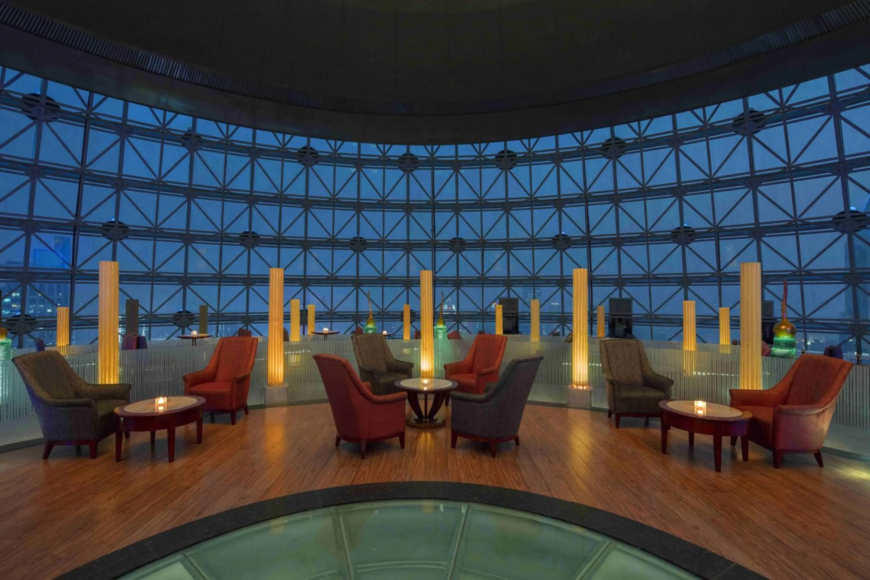 Restaurant/places to eat in Radisson Blu Hotel Shanghai New World