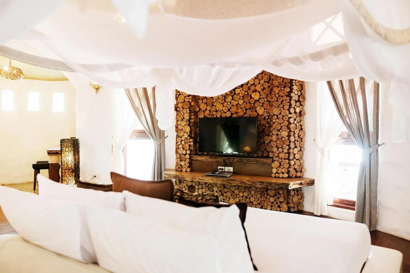 TV and multimedia in Koh Tao Cabana