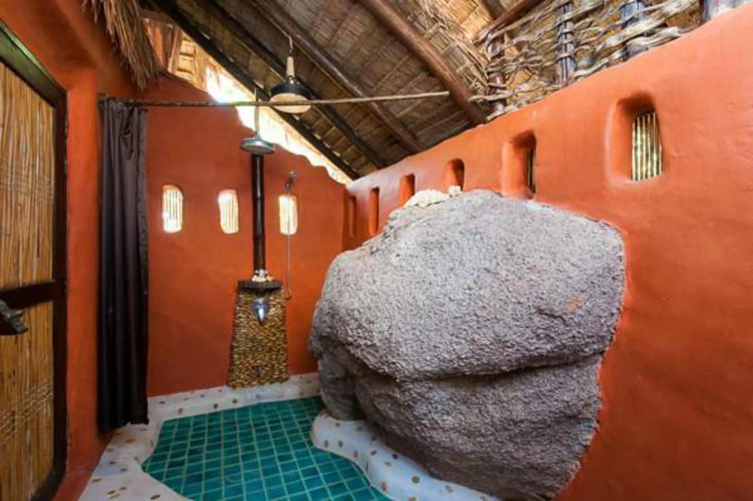 Bathroom in Koh Tao Cabana