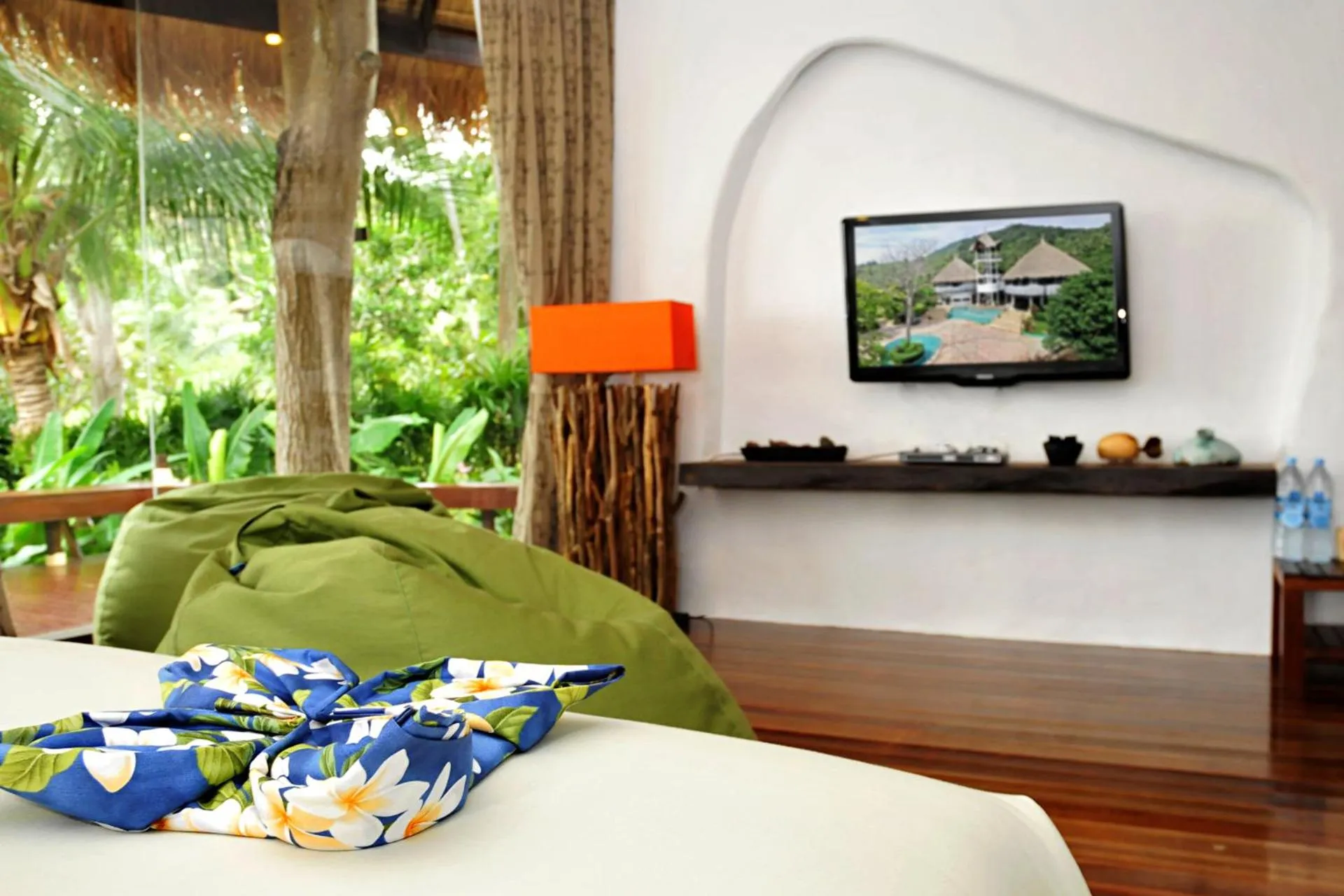 TV and multimedia, Bed in Koh Tao Cabana