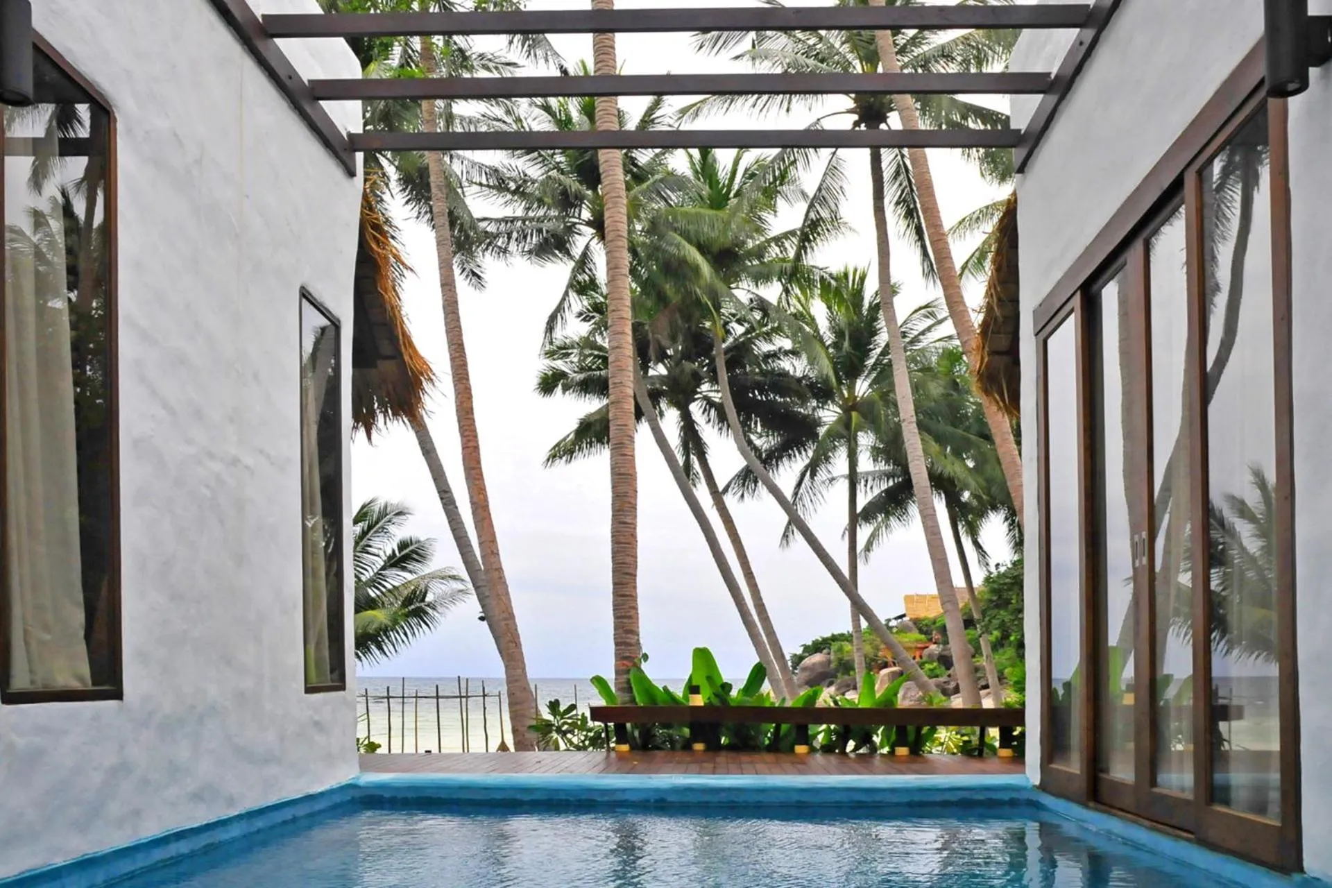 Swimming pool in Koh Tao Cabana