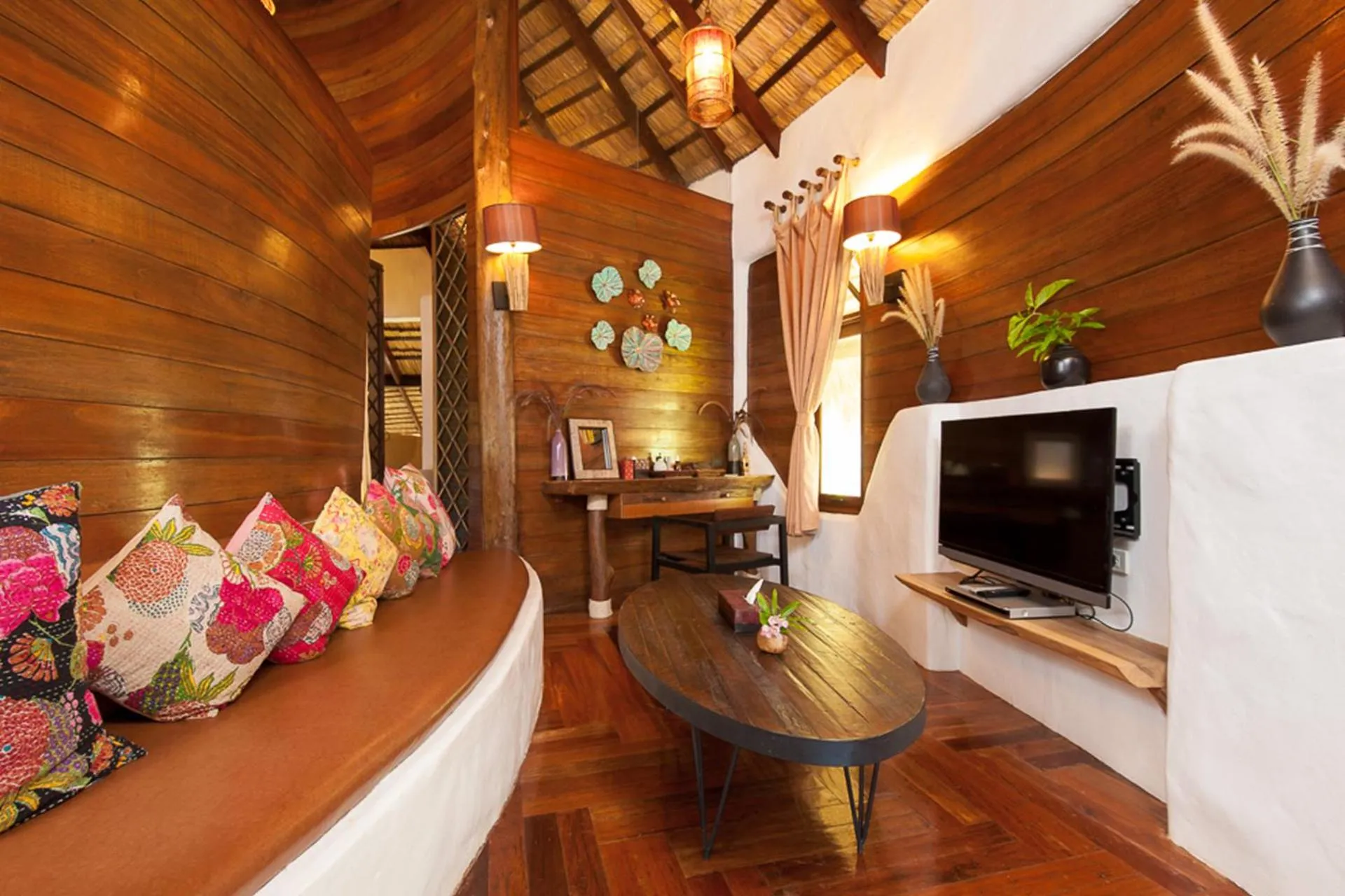 TV and multimedia in Koh Tao Cabana