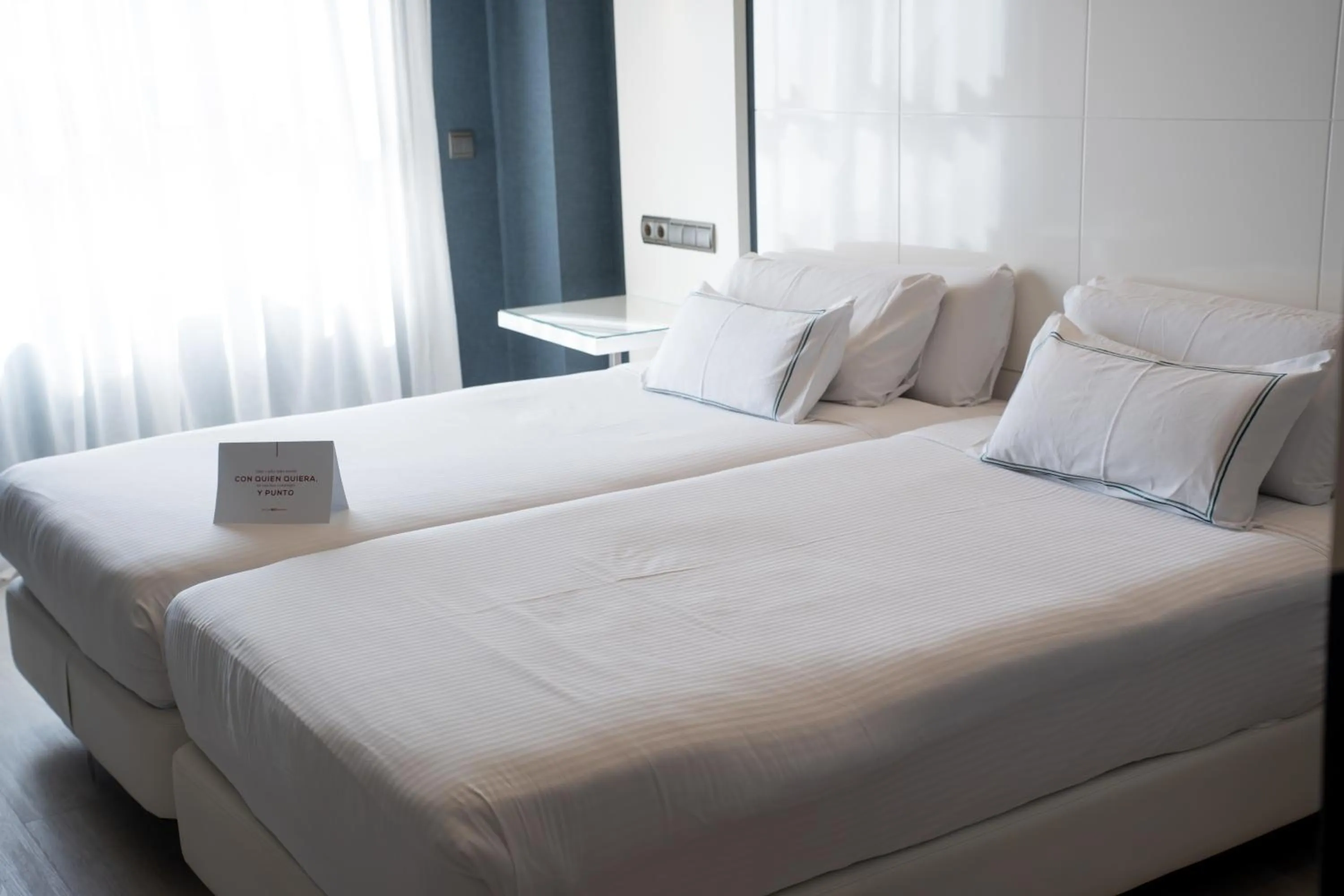 Bed in Hotel Málaga Nostrum Airport