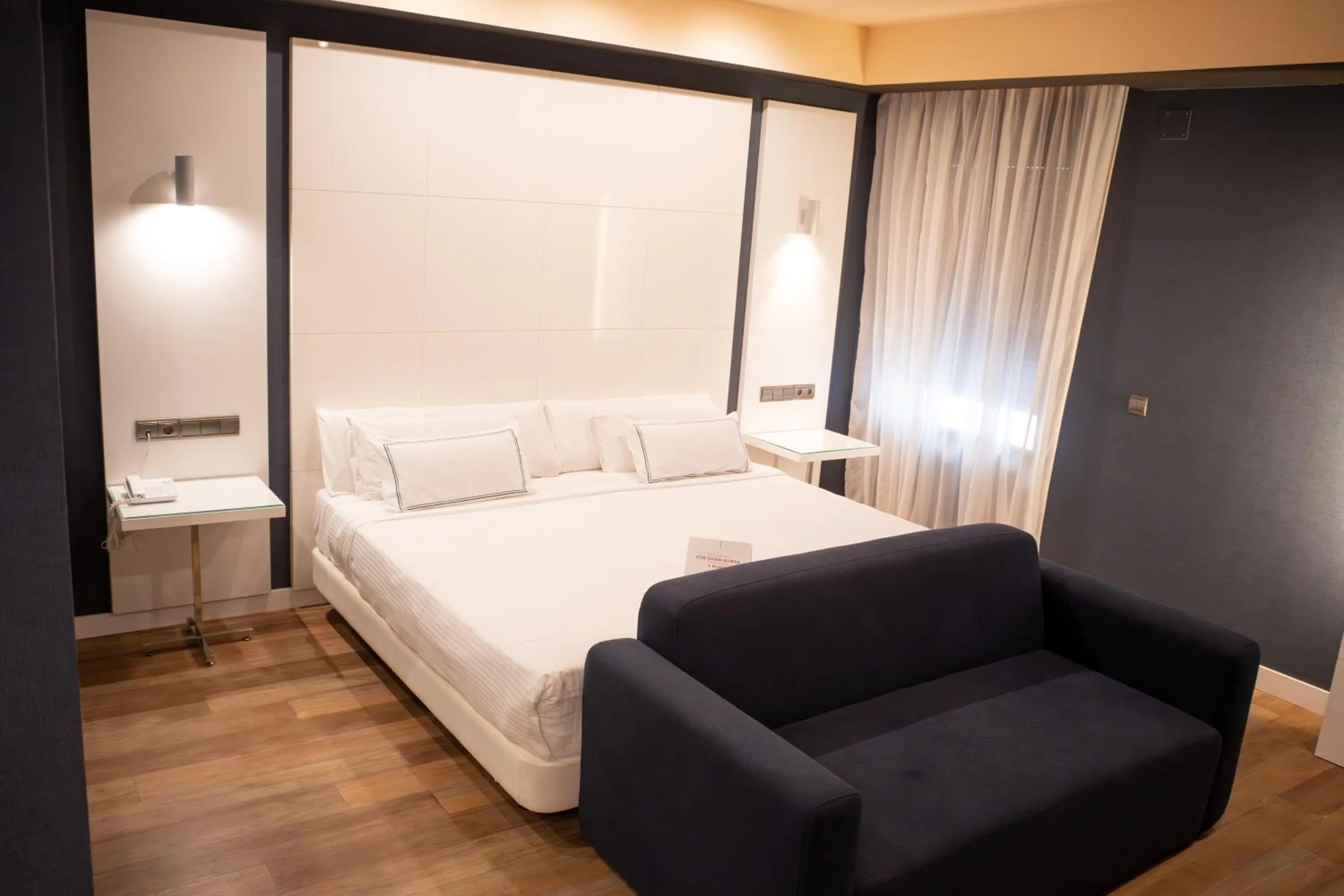 Bed in Hotel Málaga Nostrum Airport