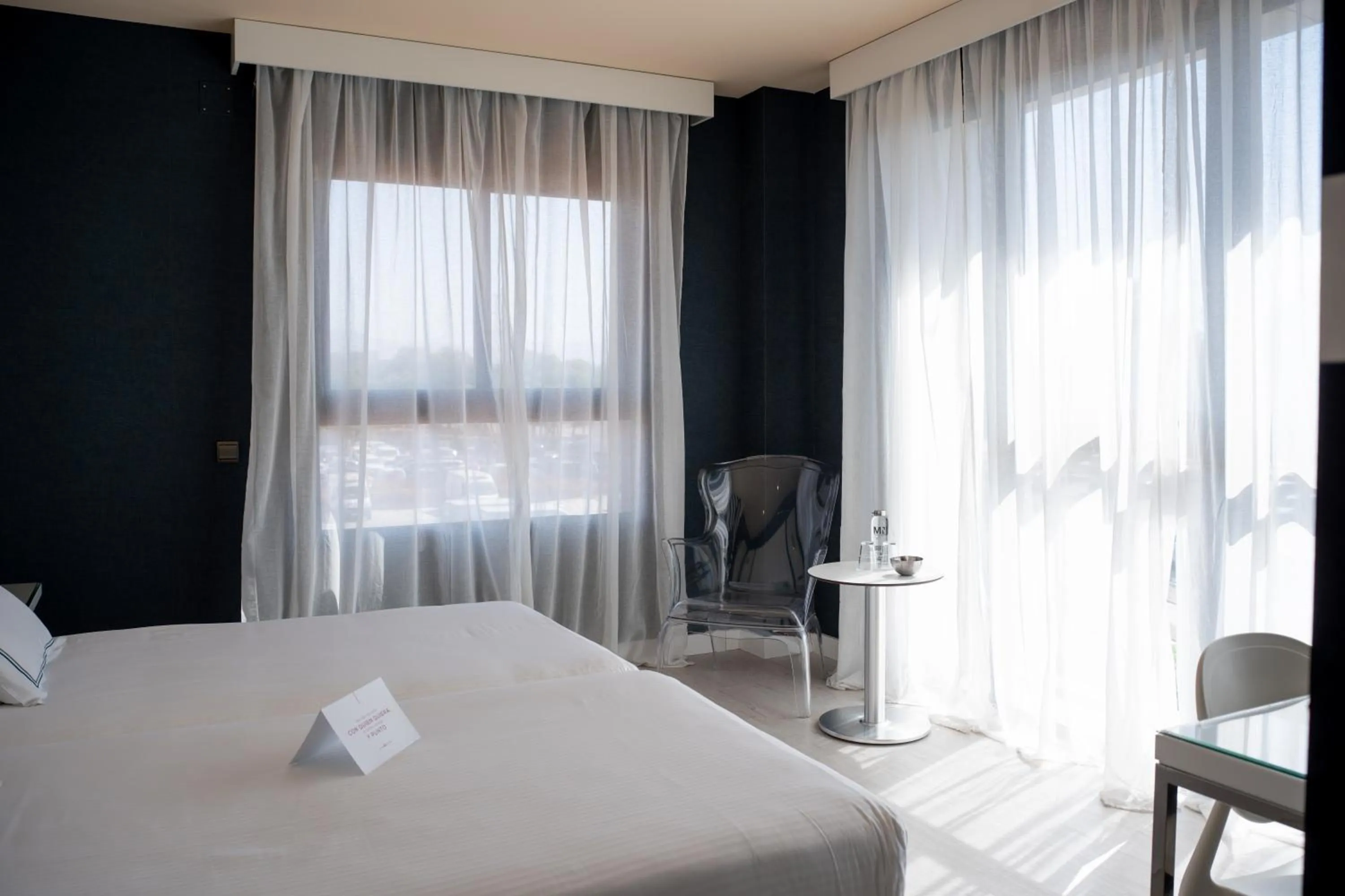 Bed in Hotel Málaga Nostrum Airport