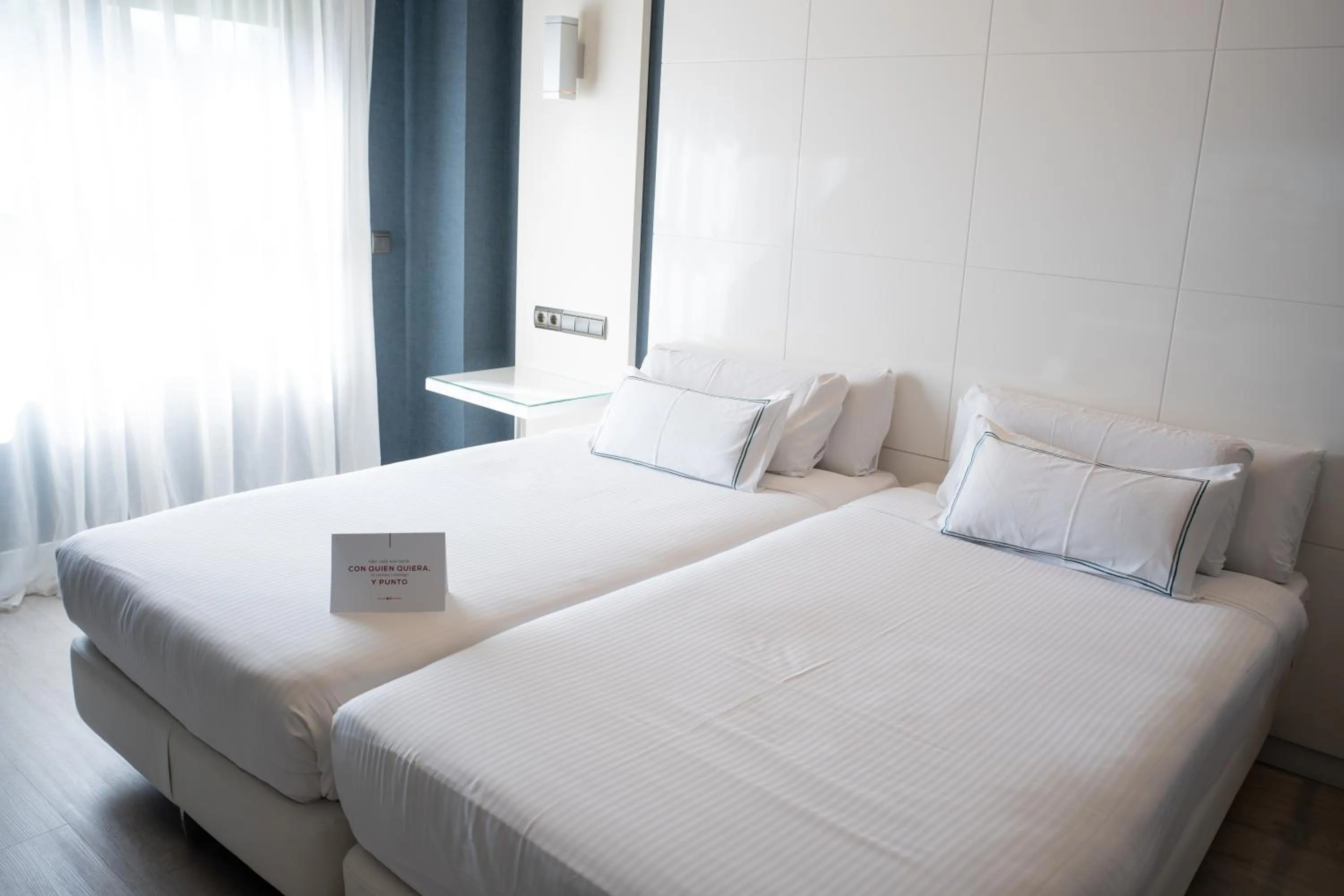 Bed in Hotel Málaga Nostrum Airport