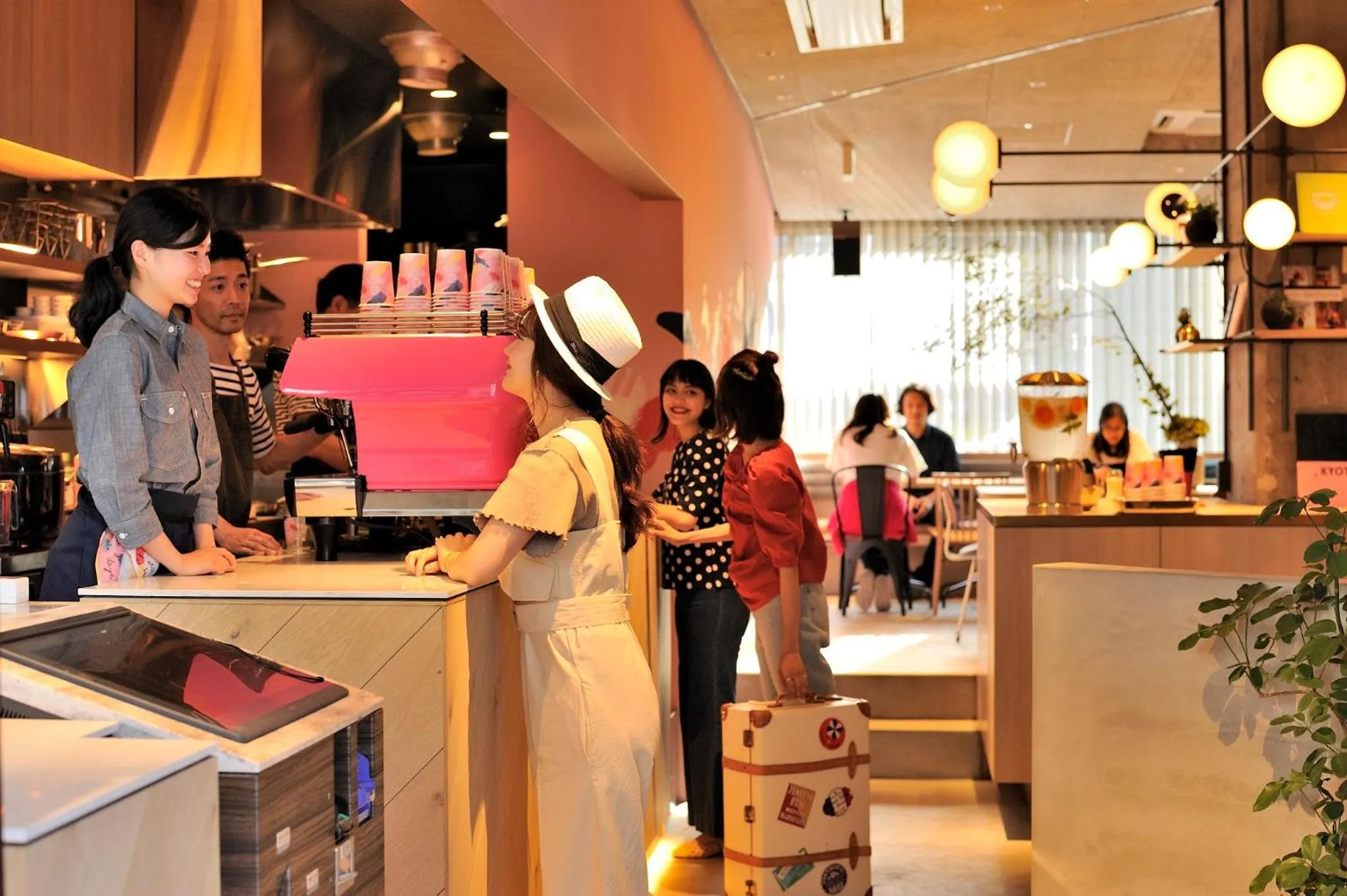 Lobby or reception in CAFETEL Kyoto Sanjo for Ladies