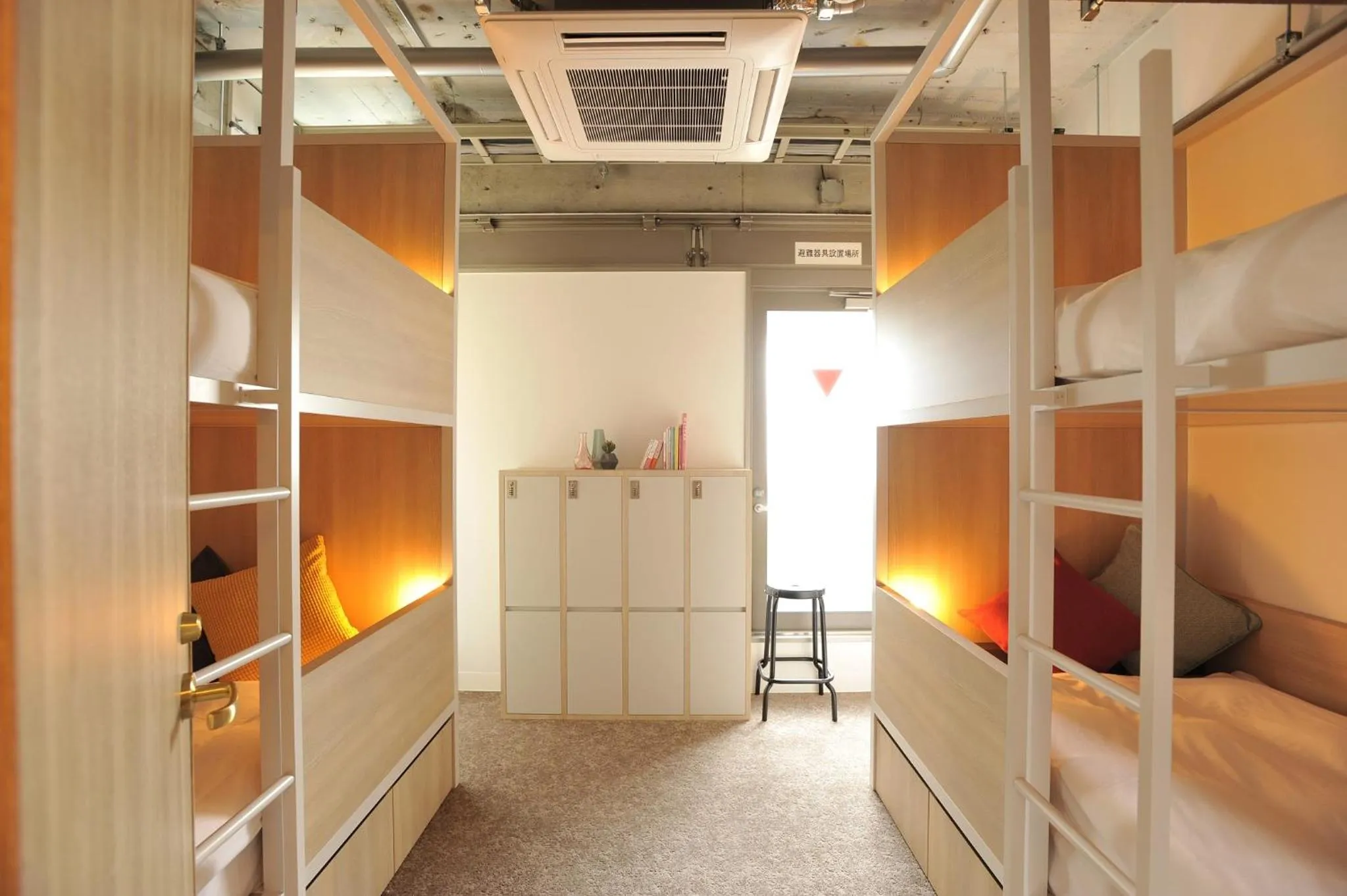 Photo of the whole room in CAFETEL Kyoto Sanjo for Ladies