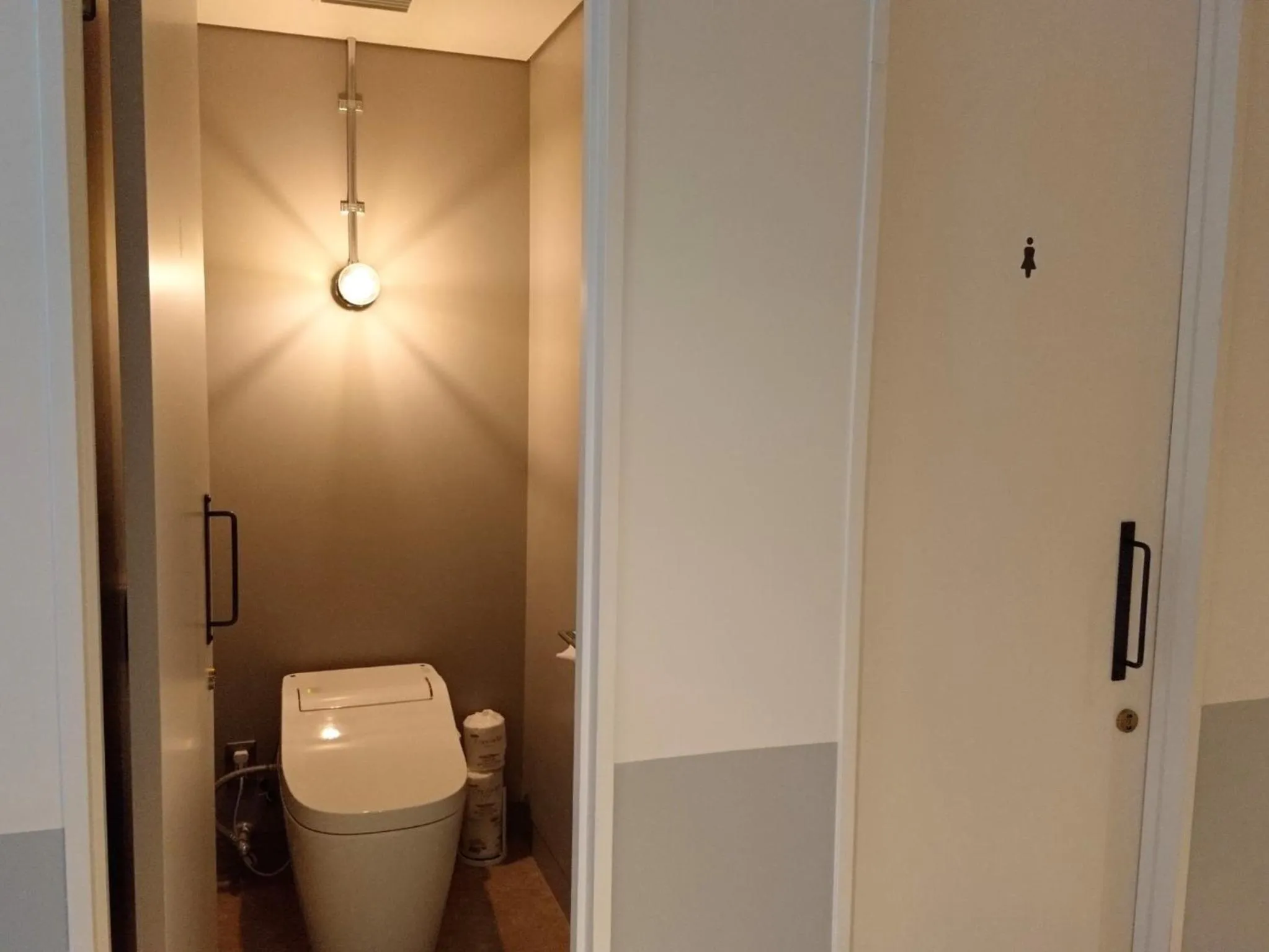 Toilet in CAFETEL Kyoto Sanjo for Ladies